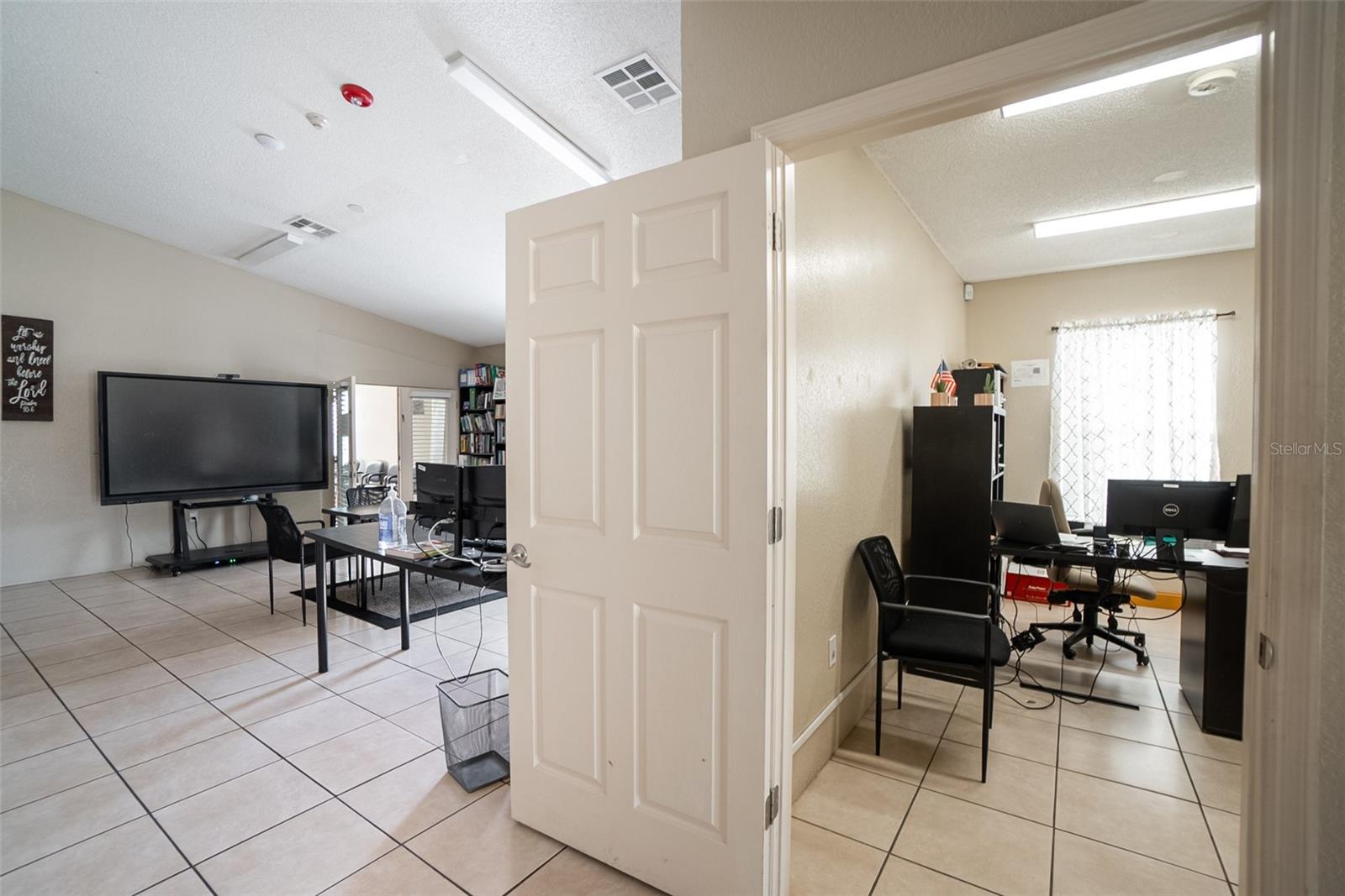 ACREAGE & UNREC - Commercial Sale
