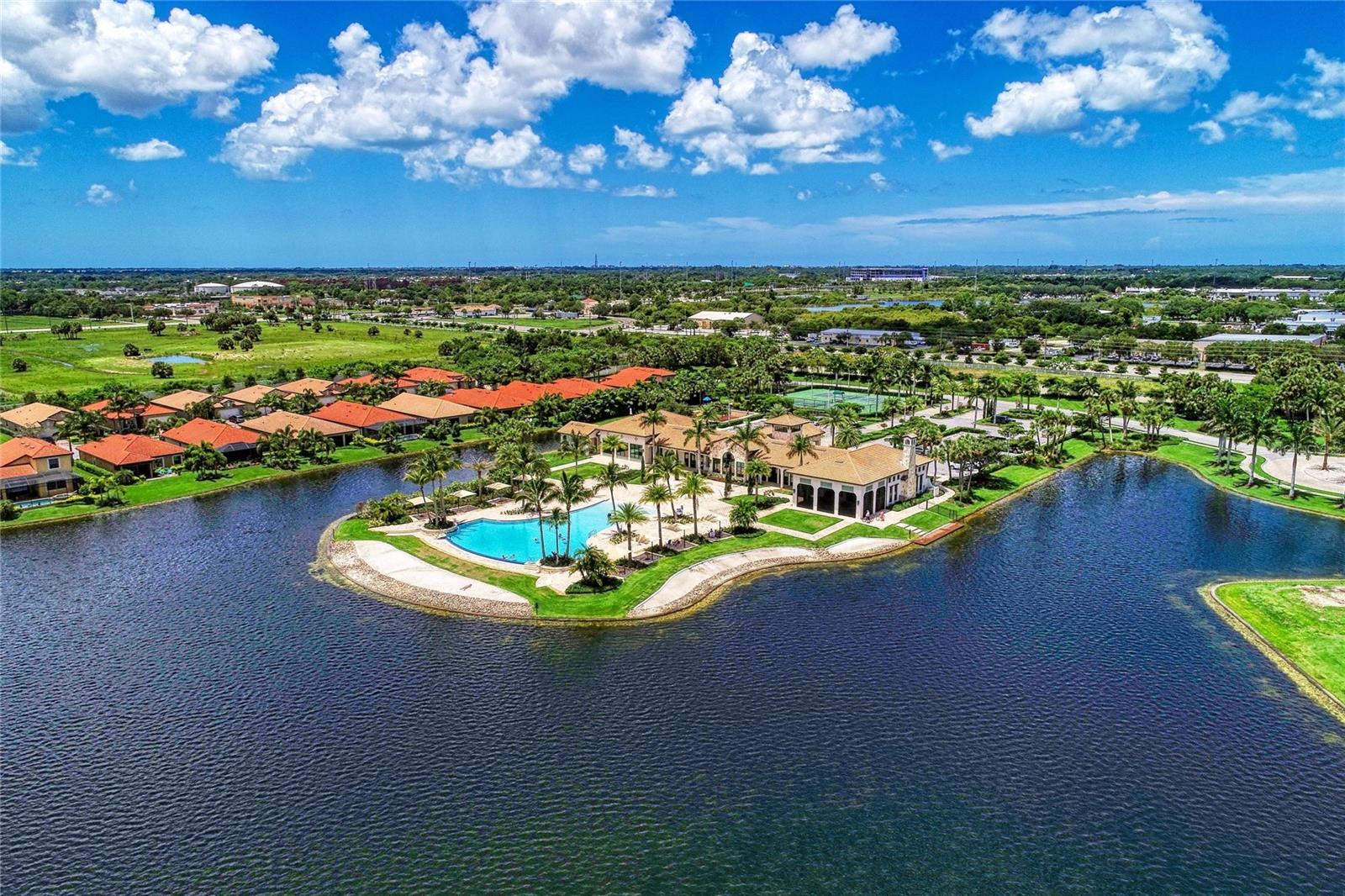 TOSCANA ISLES - Residential