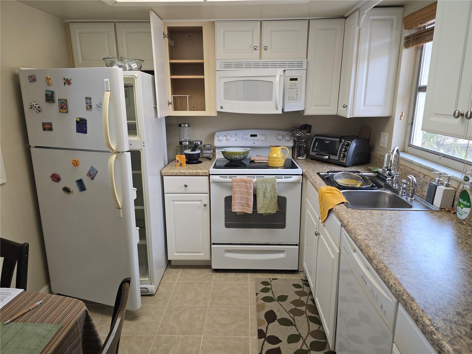 OAKWOOD VILLAS SEC A - Residential