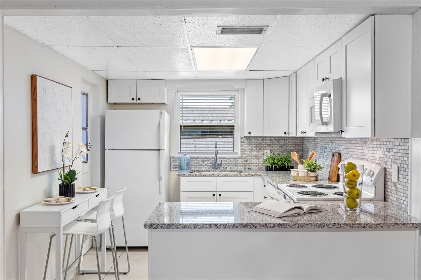LAKE SHORE ESTATES - Residential