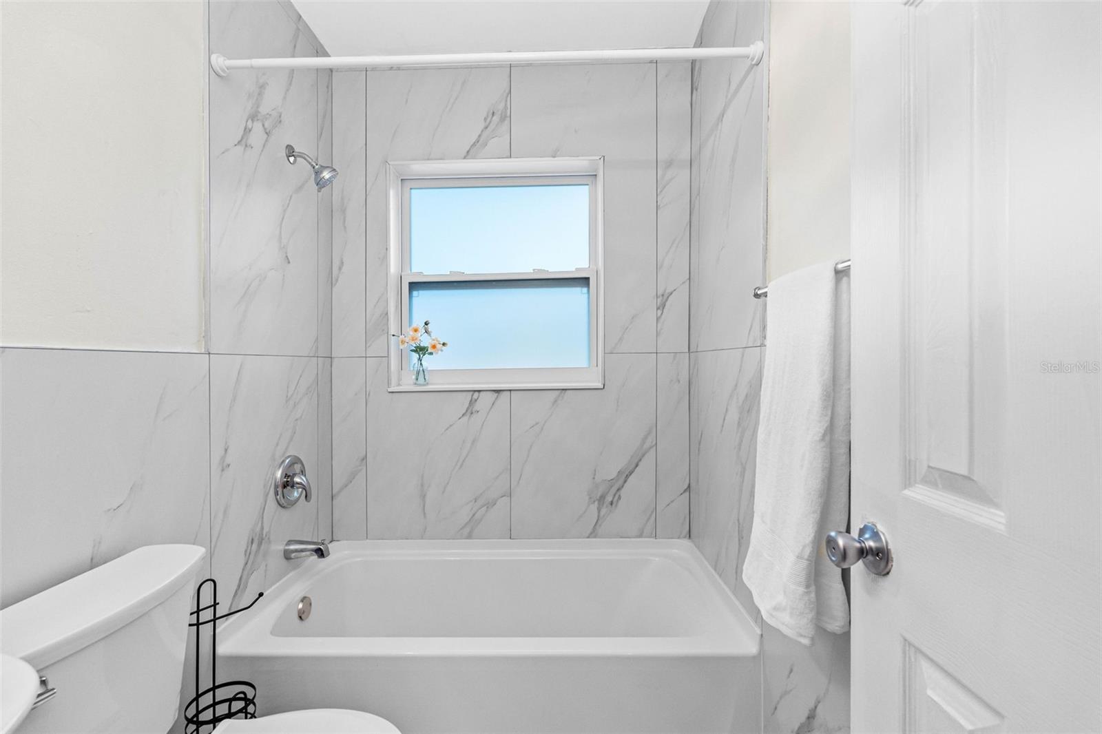 LAKE SHORE ESTATES - Residential