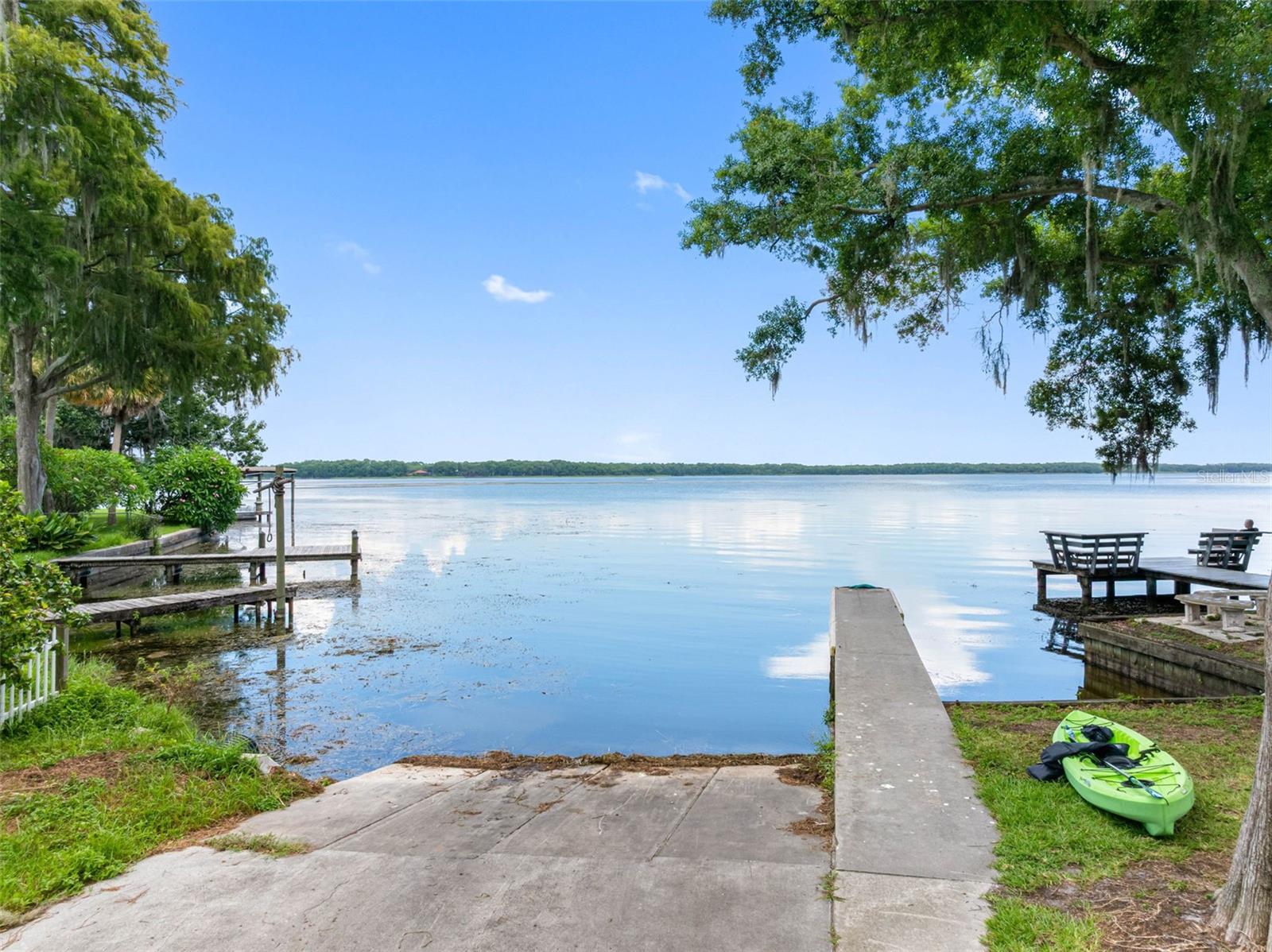 LAKE SHORE ESTATES - Residential