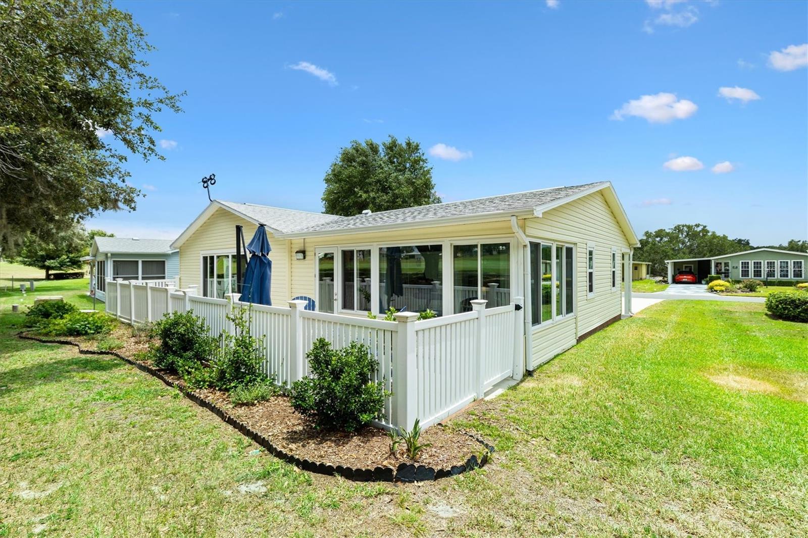 LADY LAKE ORANGE BLOSSOM GARDENS UNIT 10 - Residential