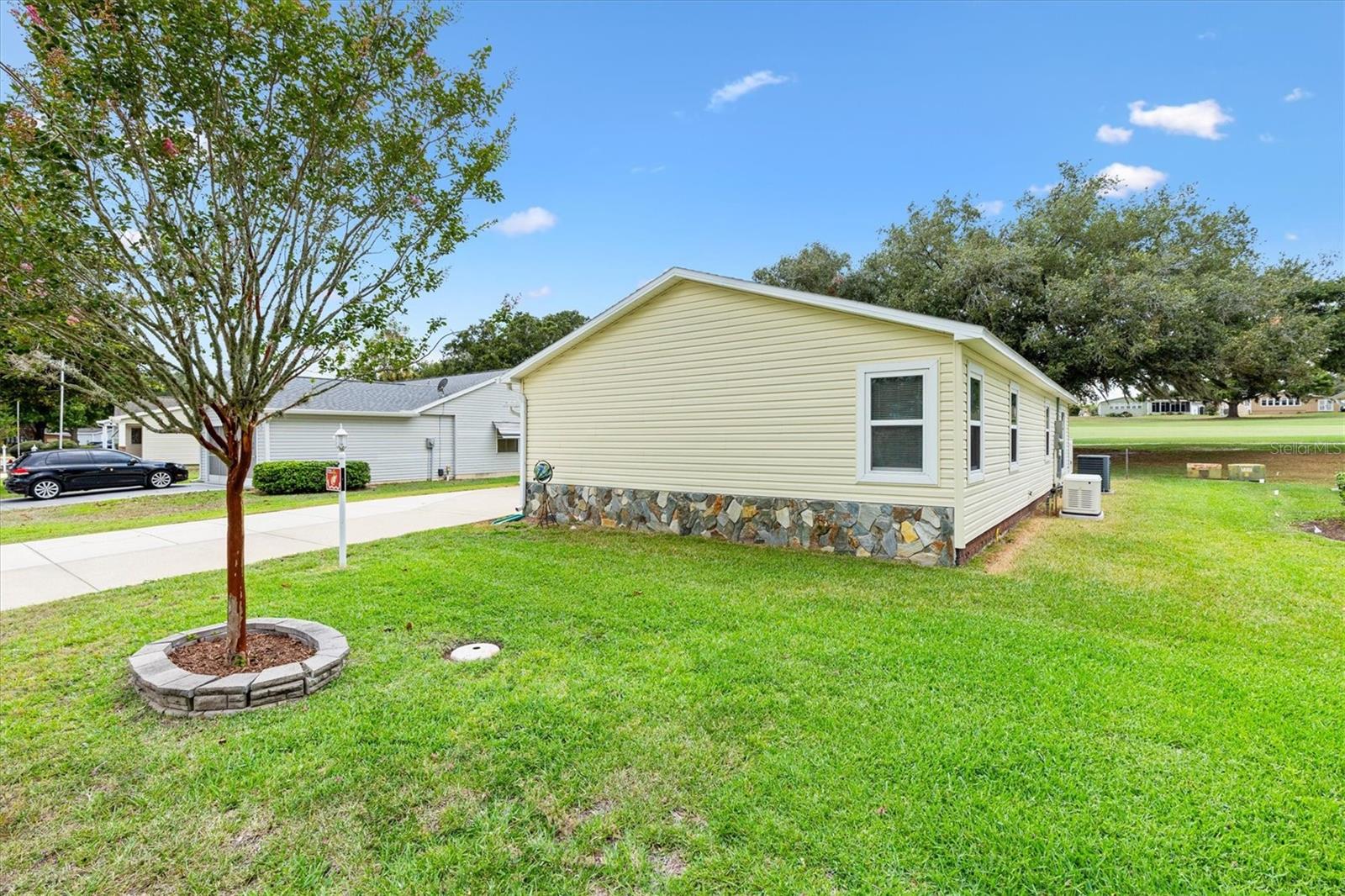 LADY LAKE ORANGE BLOSSOM GARDENS UNIT 10 - Residential