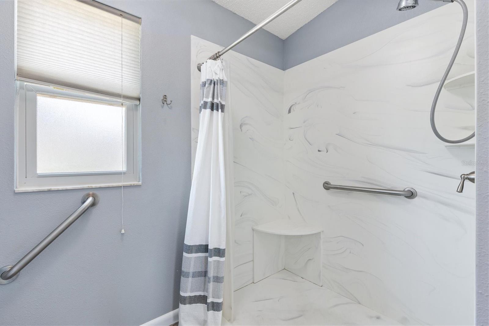 LADY LAKE ORANGE BLOSSOM GARDENS UNIT 10 - Residential