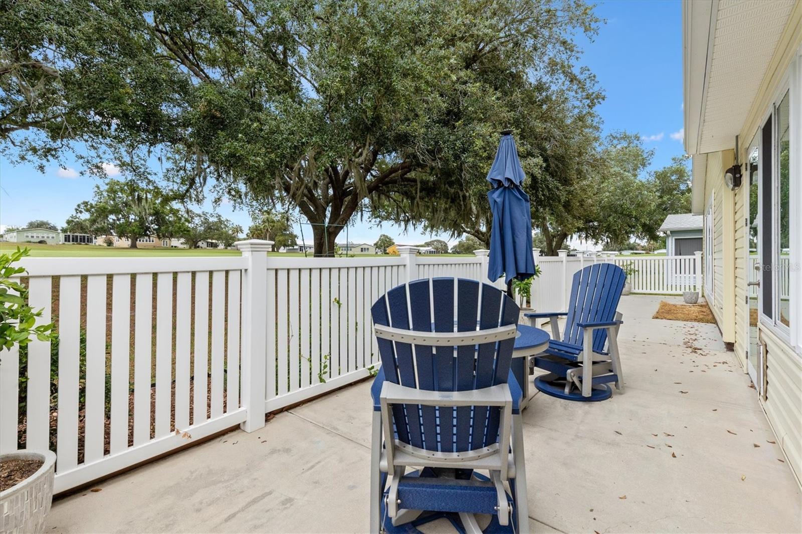 LADY LAKE ORANGE BLOSSOM GARDENS UNIT 10 - Residential