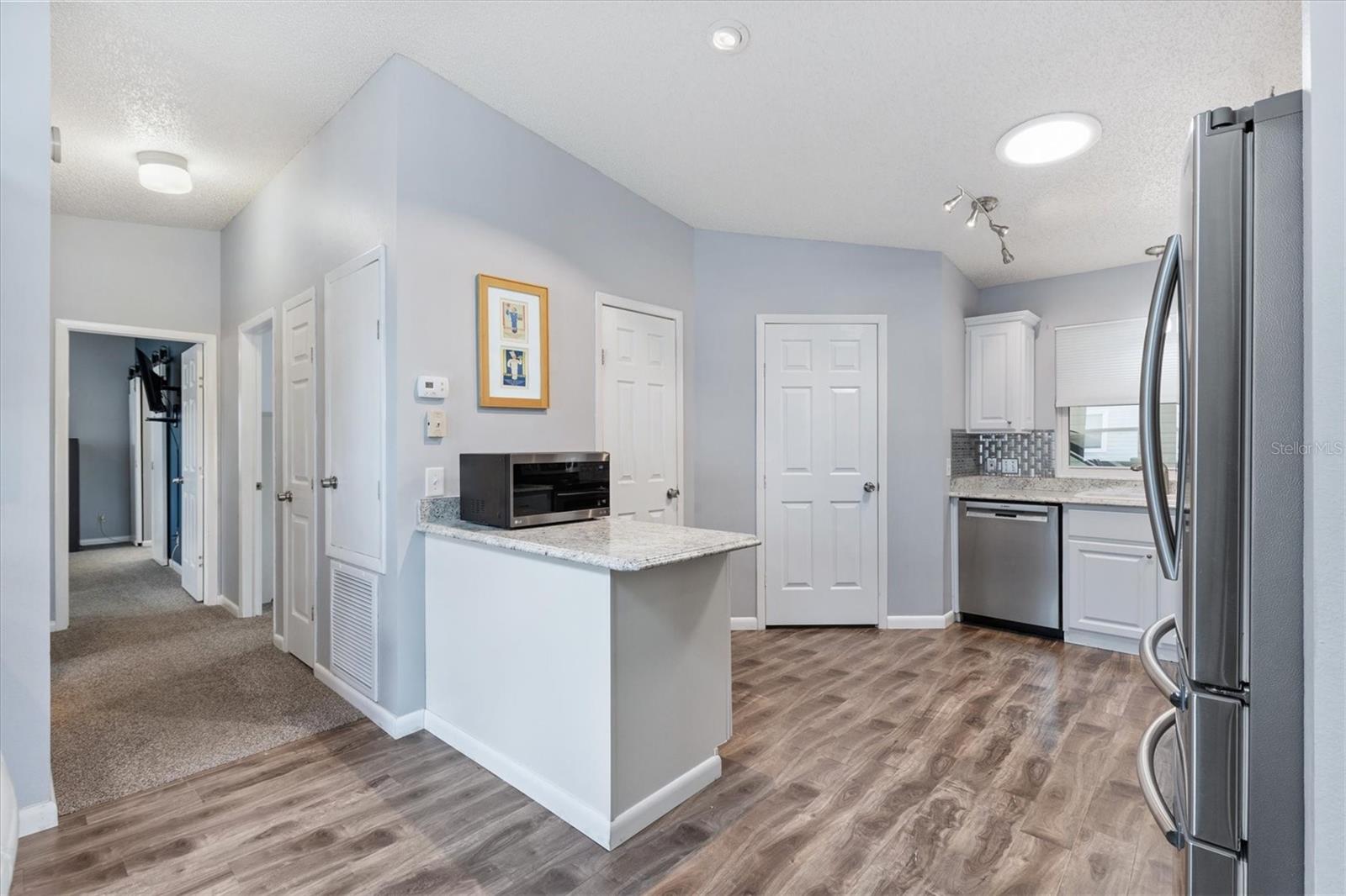 LADY LAKE ORANGE BLOSSOM GARDENS UNIT 10 - Residential