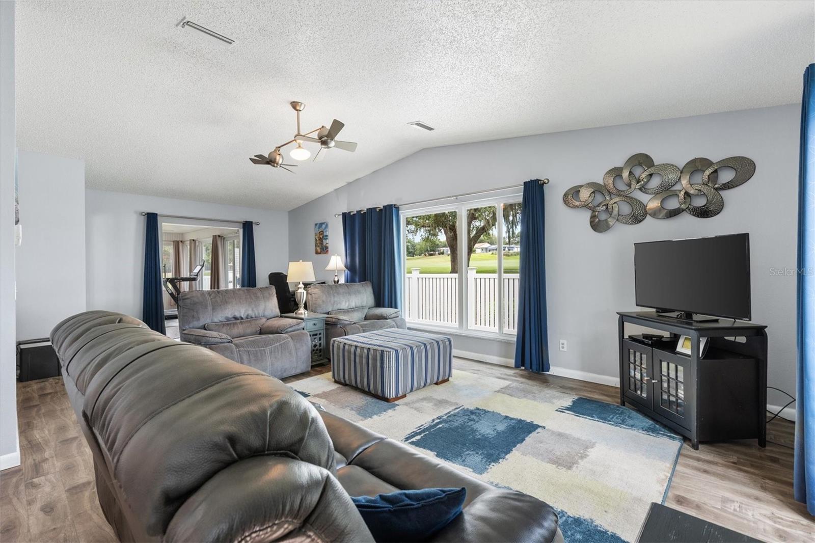 LADY LAKE ORANGE BLOSSOM GARDENS UNIT 10 - Residential