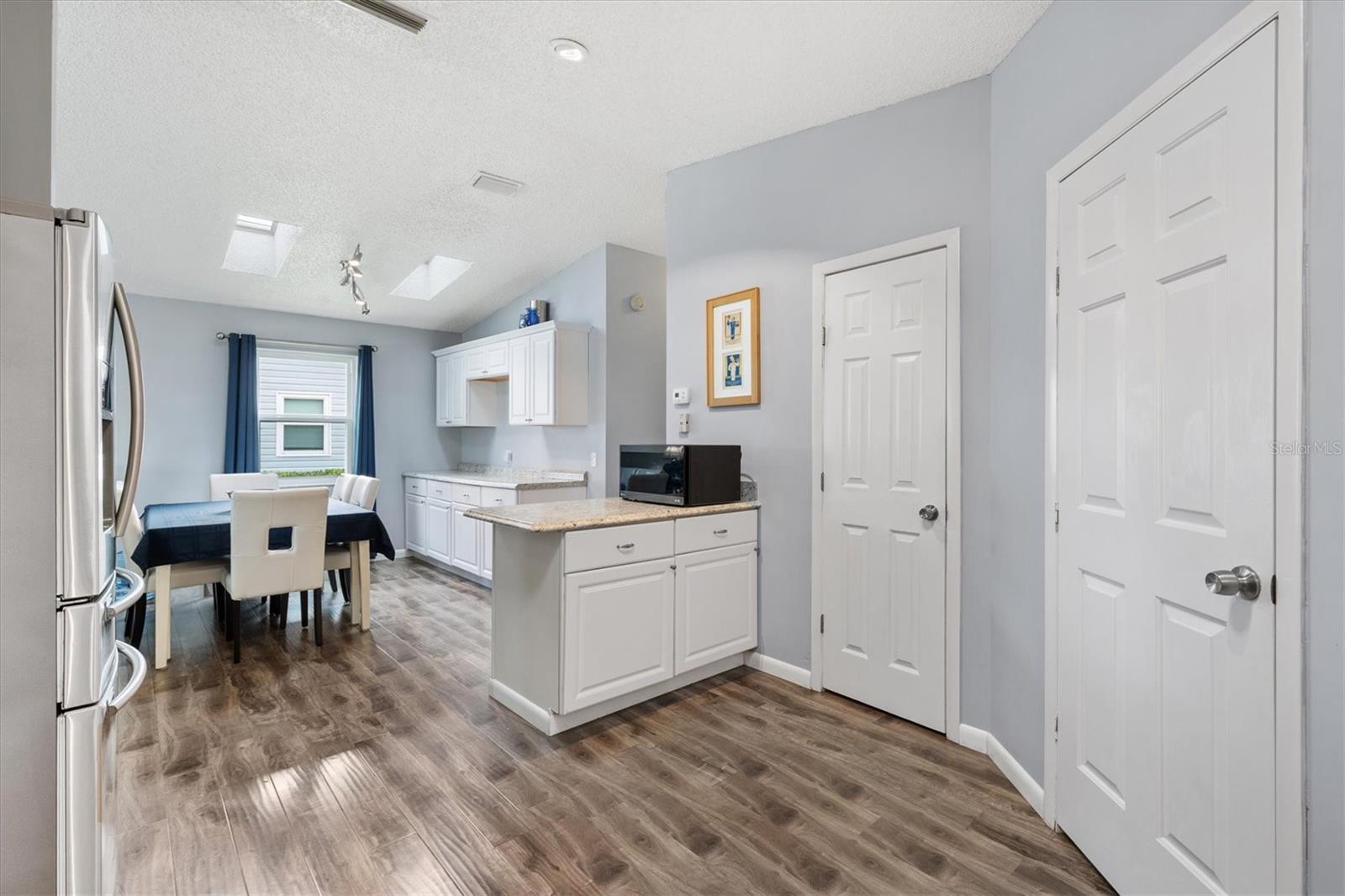 LADY LAKE ORANGE BLOSSOM GARDENS UNIT 10 - Residential