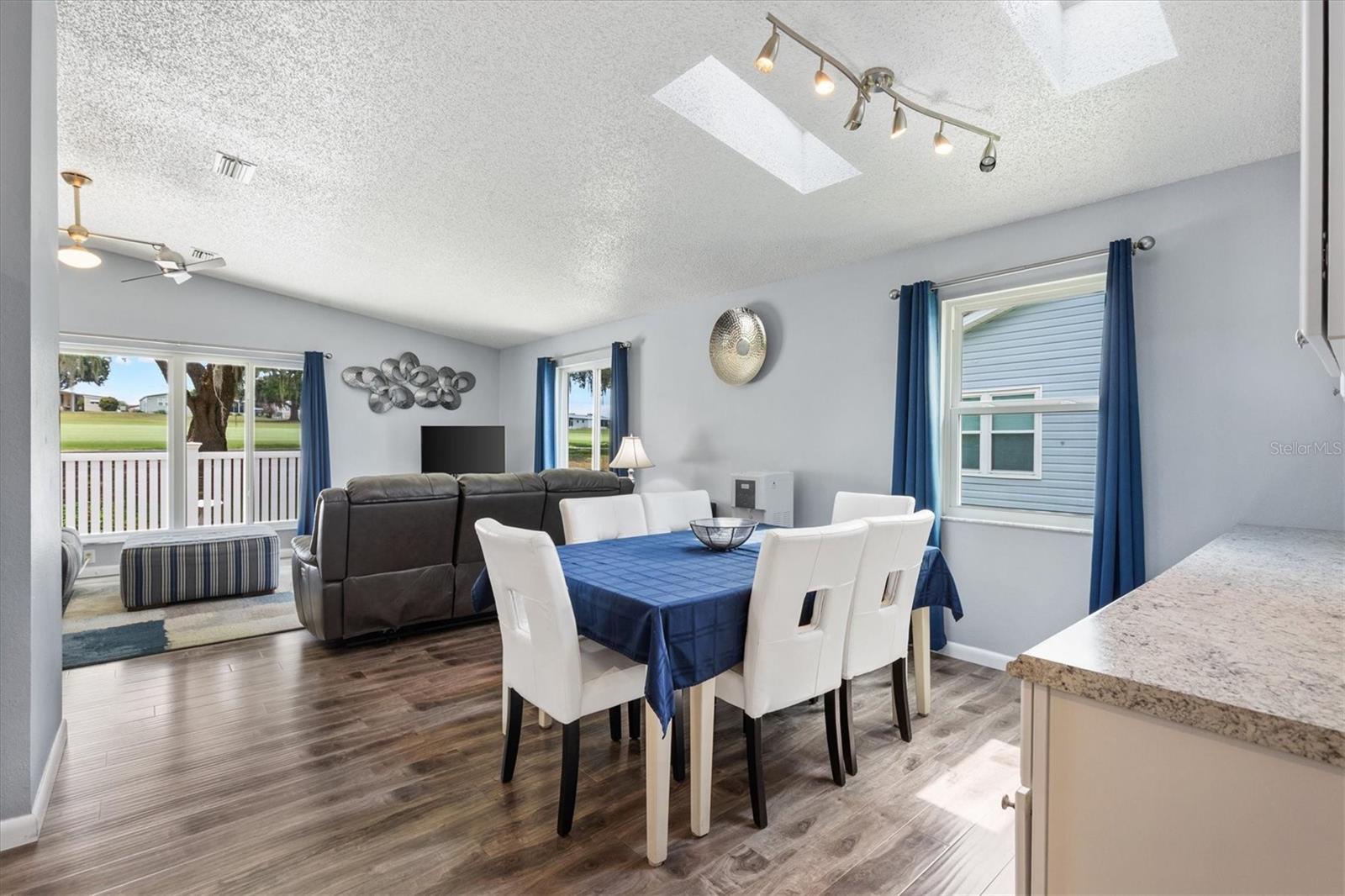 LADY LAKE ORANGE BLOSSOM GARDENS UNIT 10 - Residential
