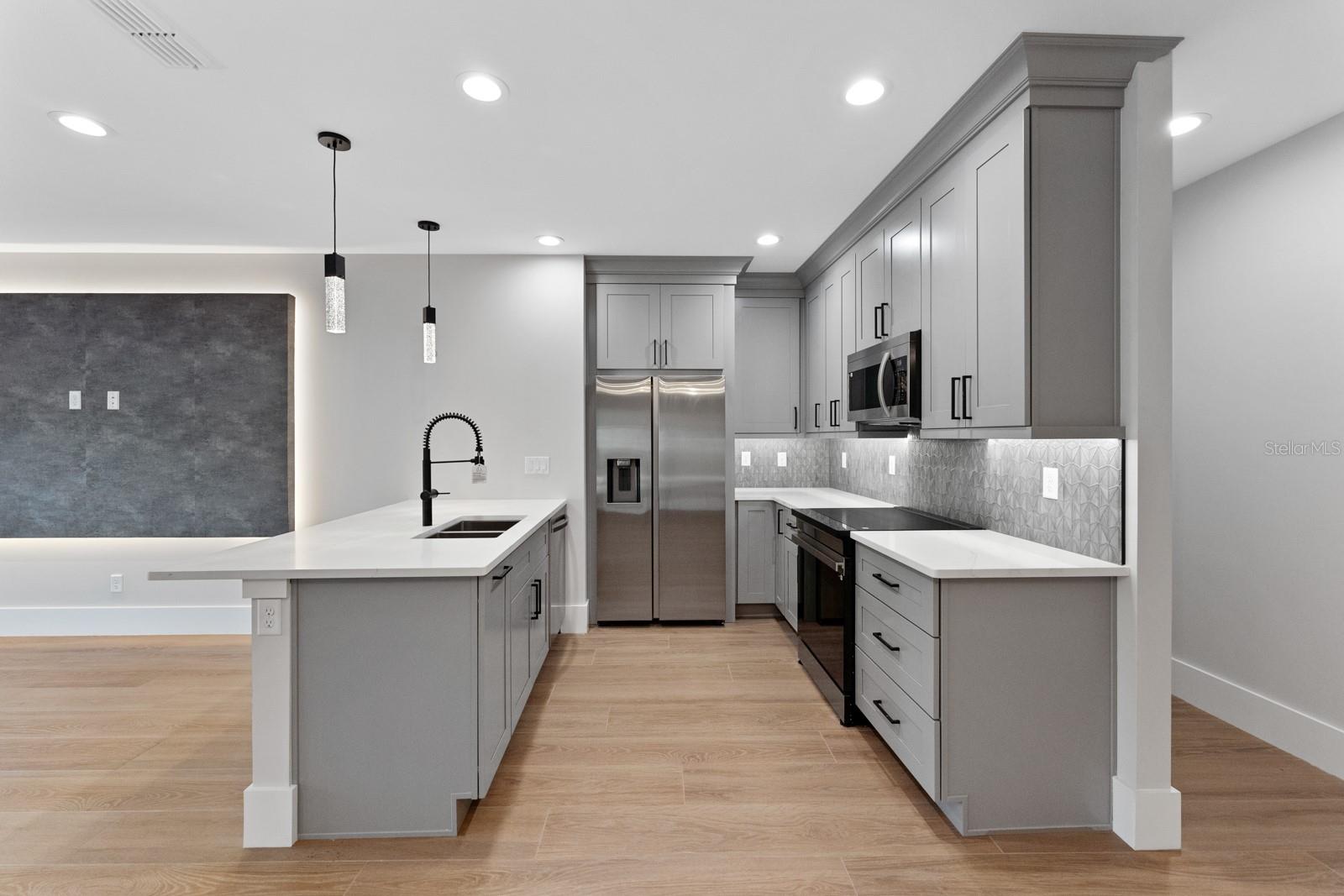 WOLFERS LAKE VIEW TERRACE - Residential
