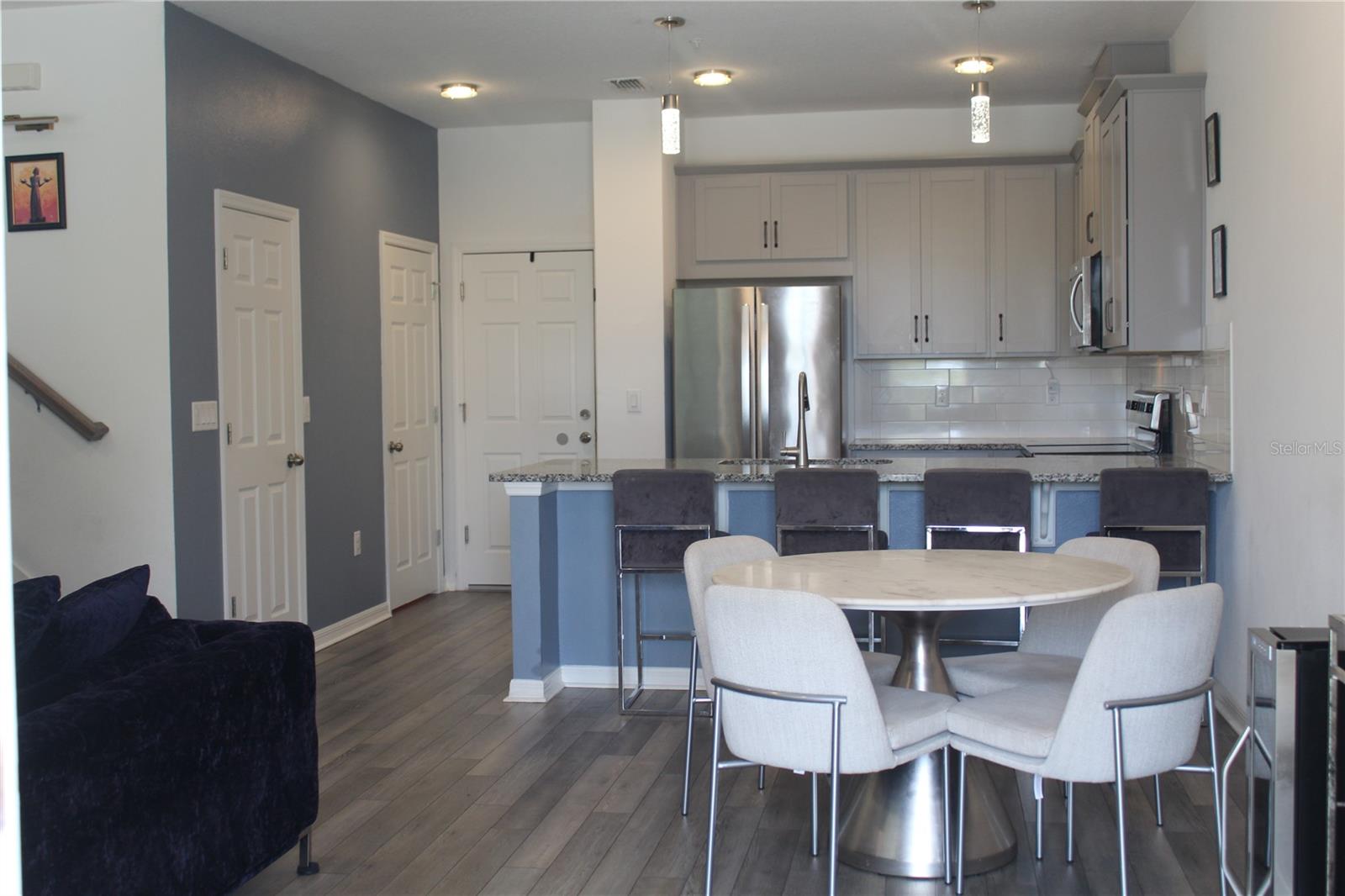 RANDAL WALK - Residential Lease