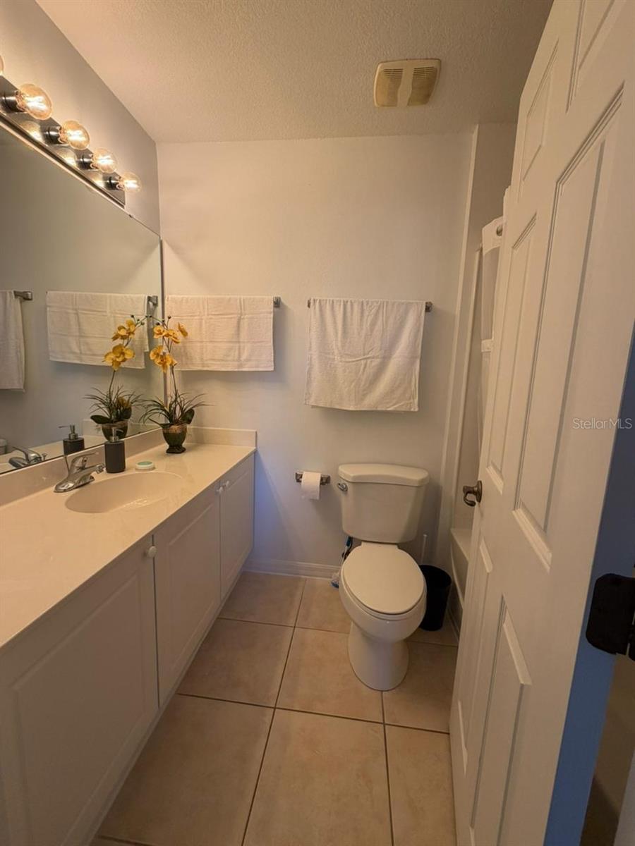 CLUB CORTILE - Residential Lease