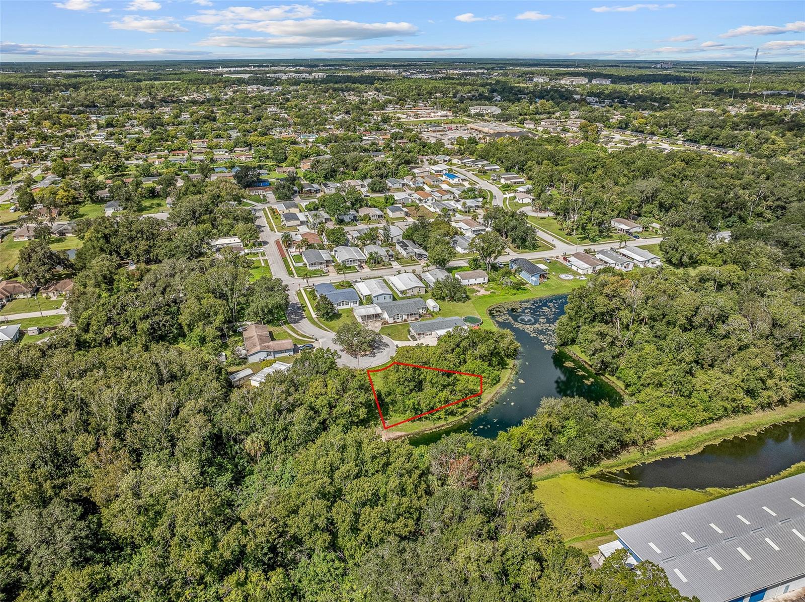 OAK BLUFF - Land