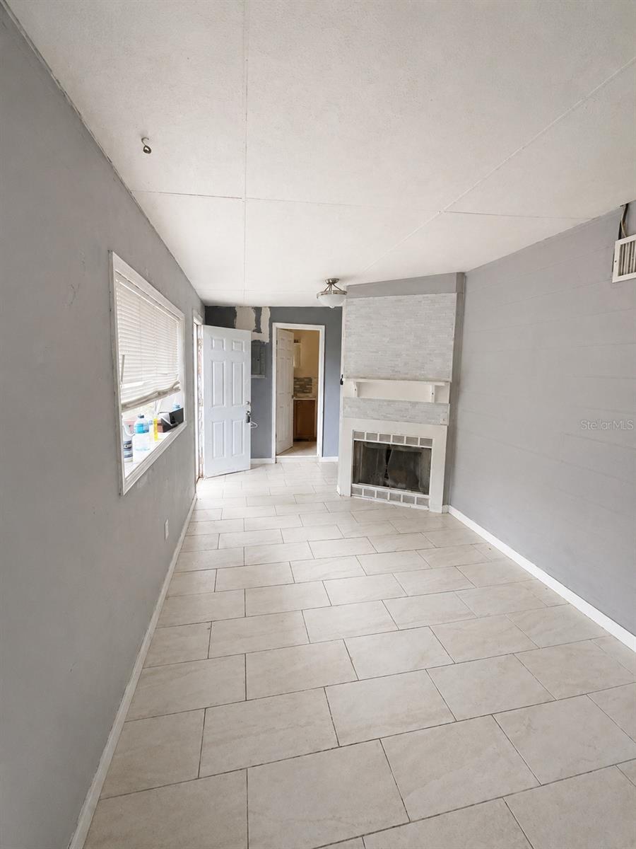 OAK TERRACE - Residential