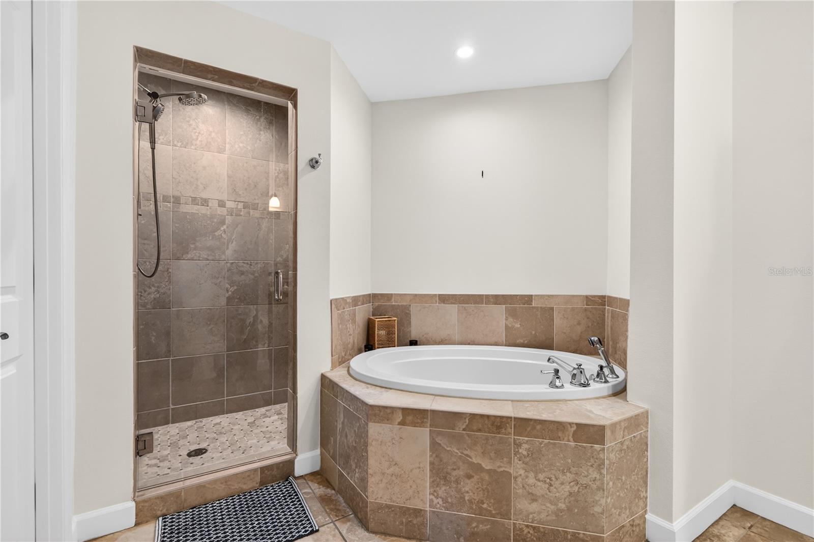 WELLESLEY CONDO - Residential