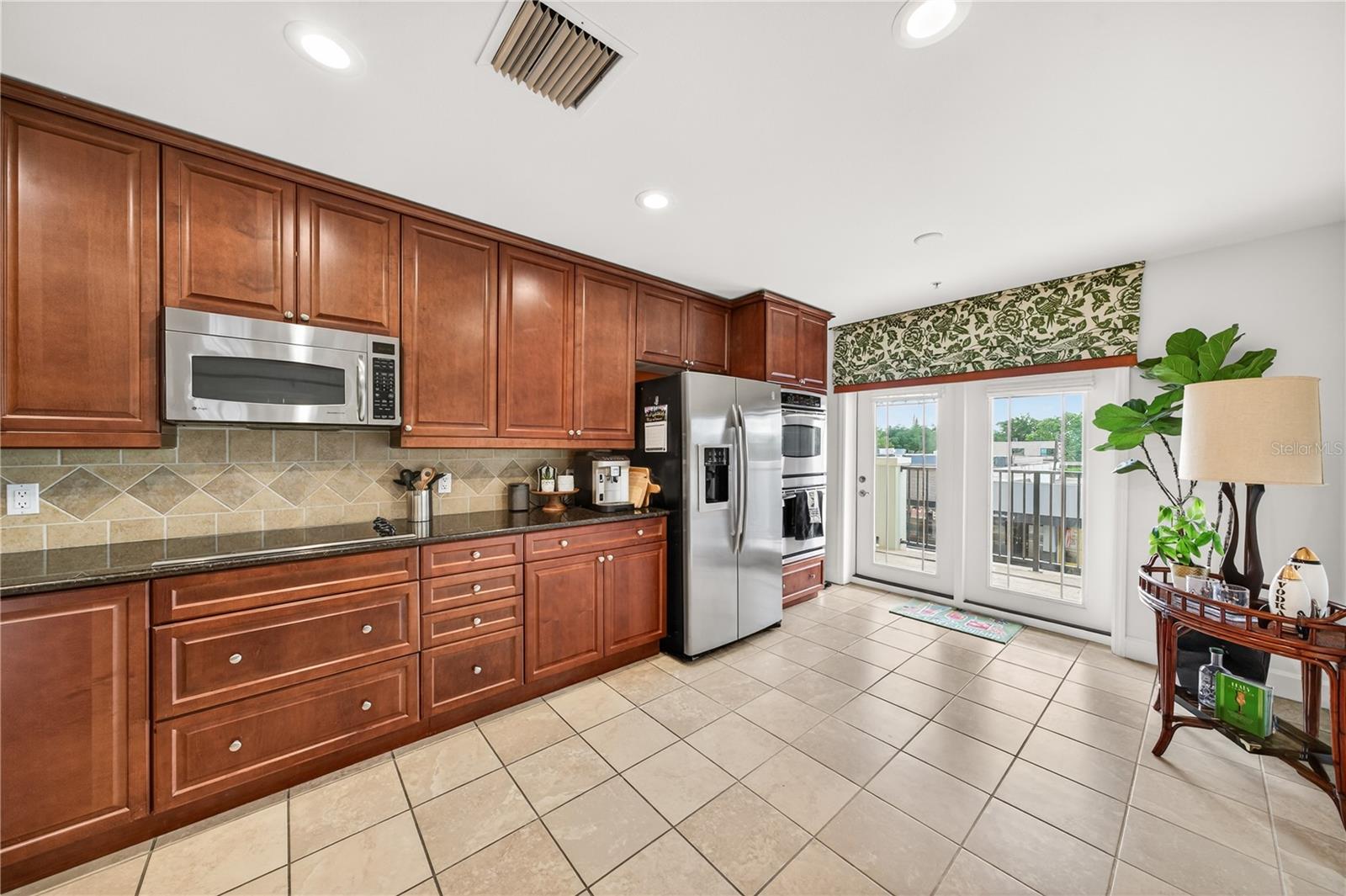 WELLESLEY CONDO - Residential