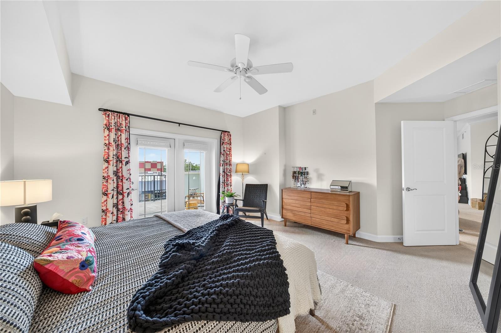 WELLESLEY CONDO - Residential