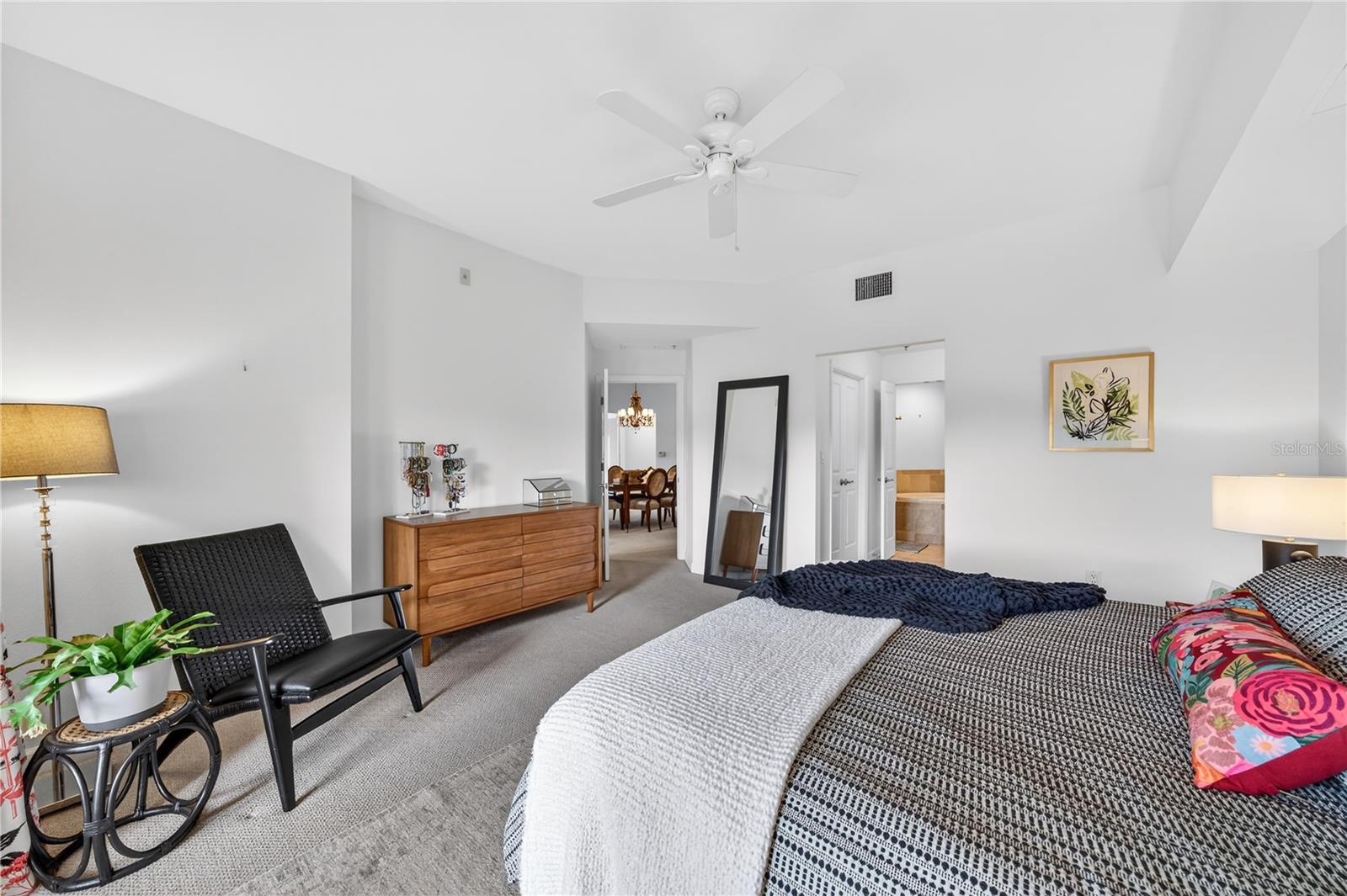 WELLESLEY CONDO - Residential