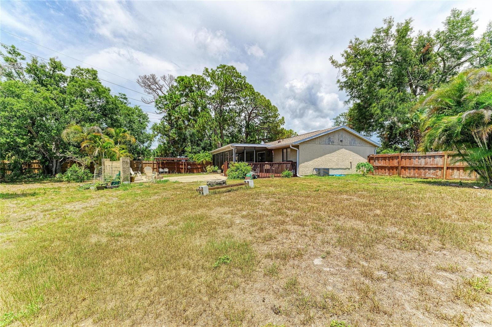 LOCKWOOD MEADOWS - Residential