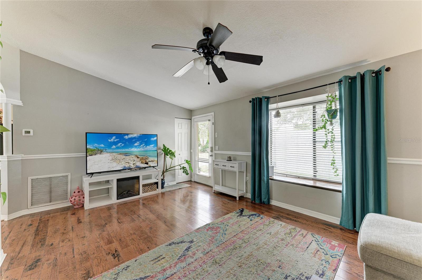 LOCKWOOD MEADOWS - Residential