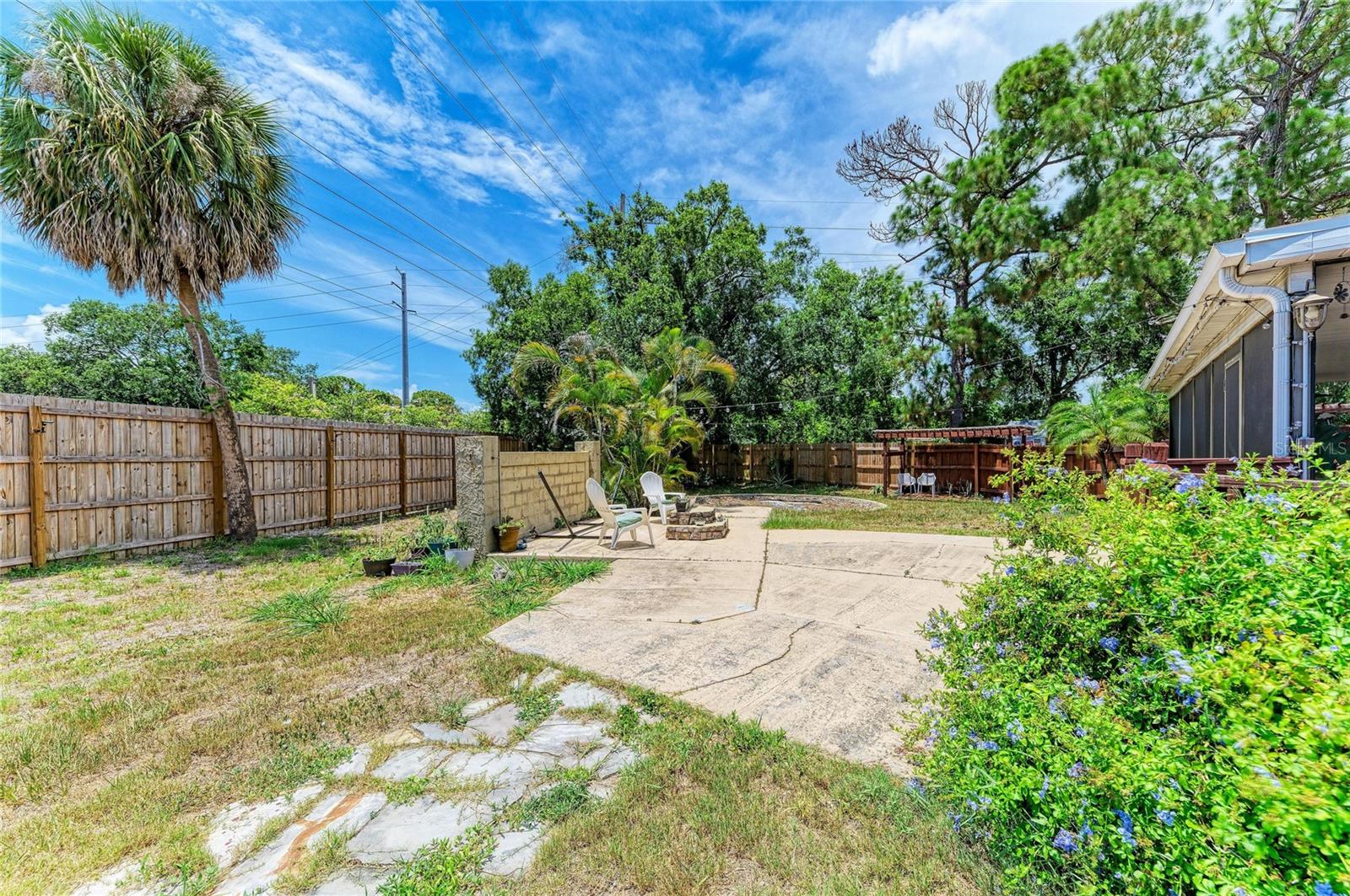 LOCKWOOD MEADOWS - Residential