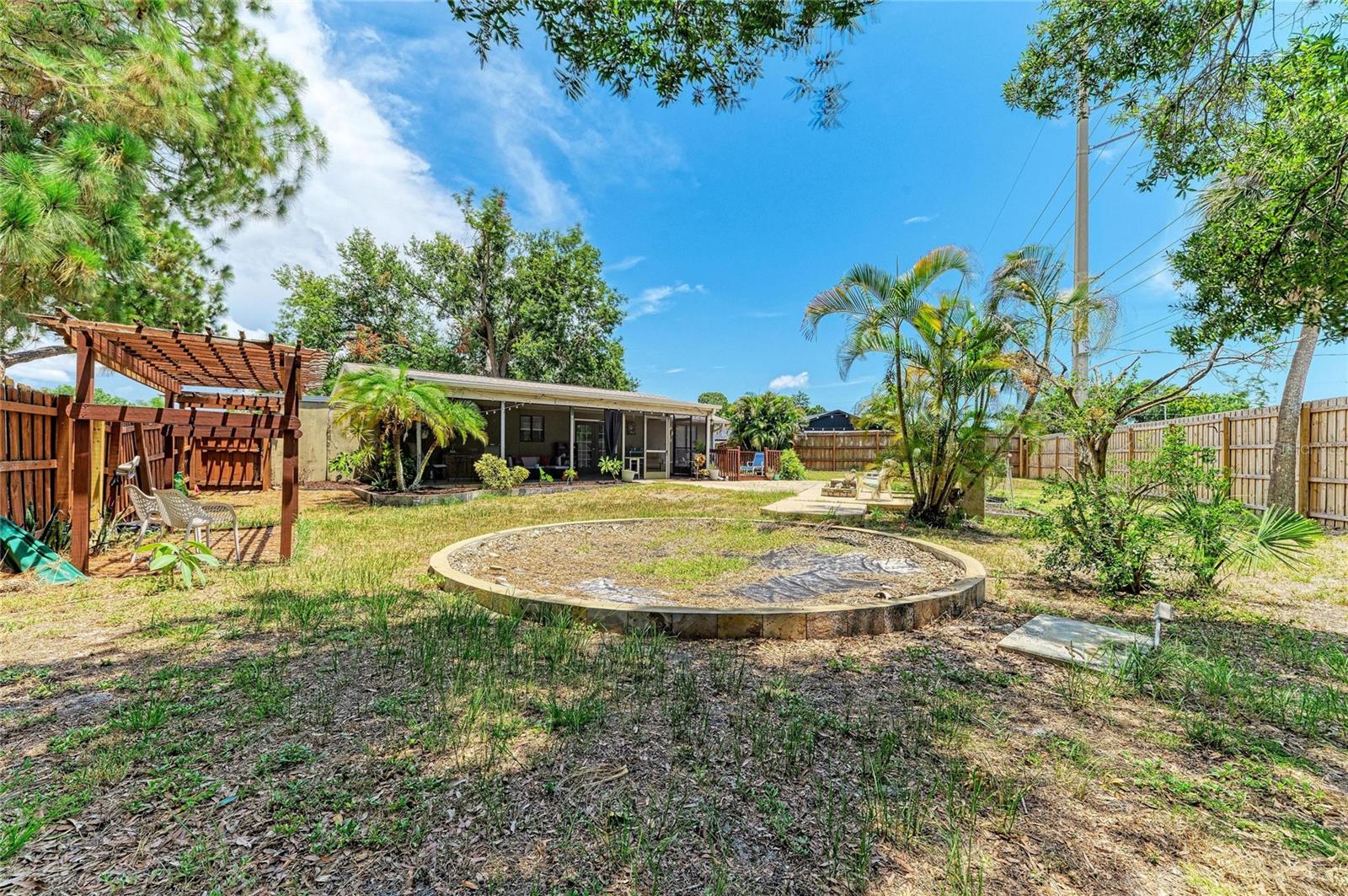 LOCKWOOD MEADOWS - Residential