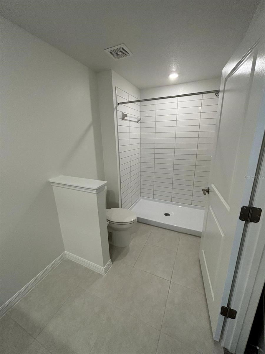 MIRADA TOWNHOMES - Residential Lease