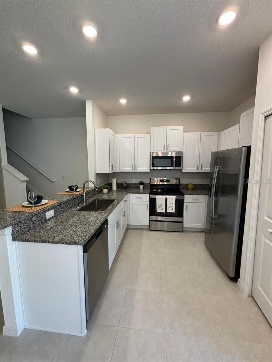 MIRADA TOWNHOMES - Residential Lease