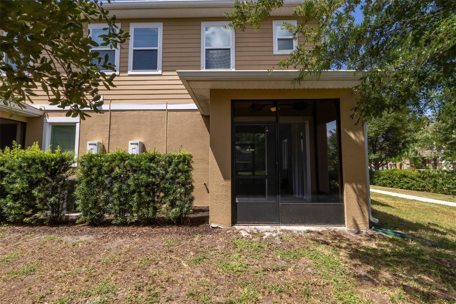 FISHHAWK RANCH WEST TWNHMS - Residential