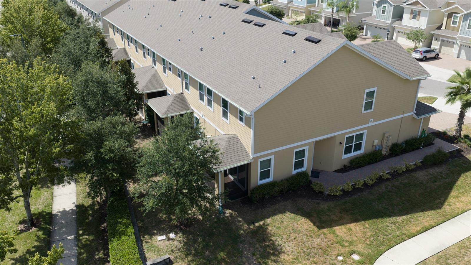 FISHHAWK RANCH WEST TWNHMS - Residential