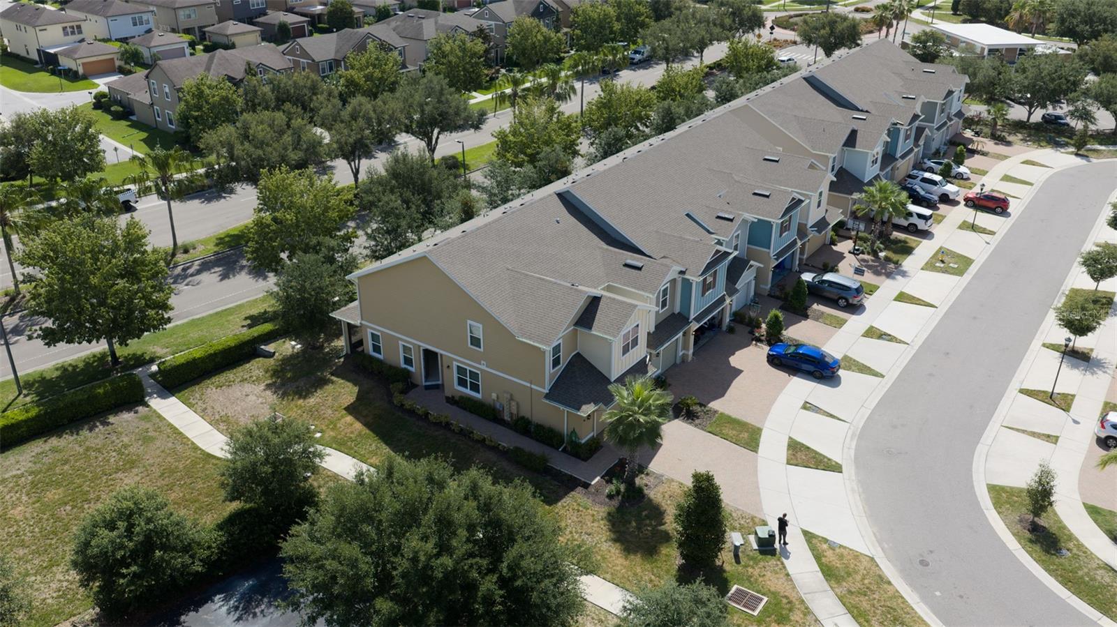 FISHHAWK RANCH WEST TWNHMS - Residential