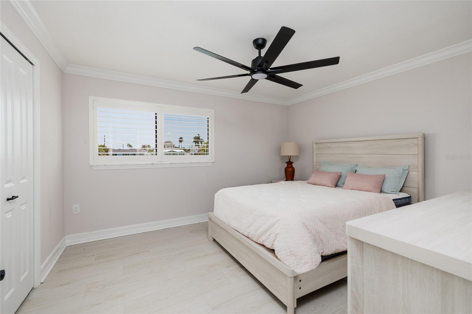 CAPRI ISLE - Residential
