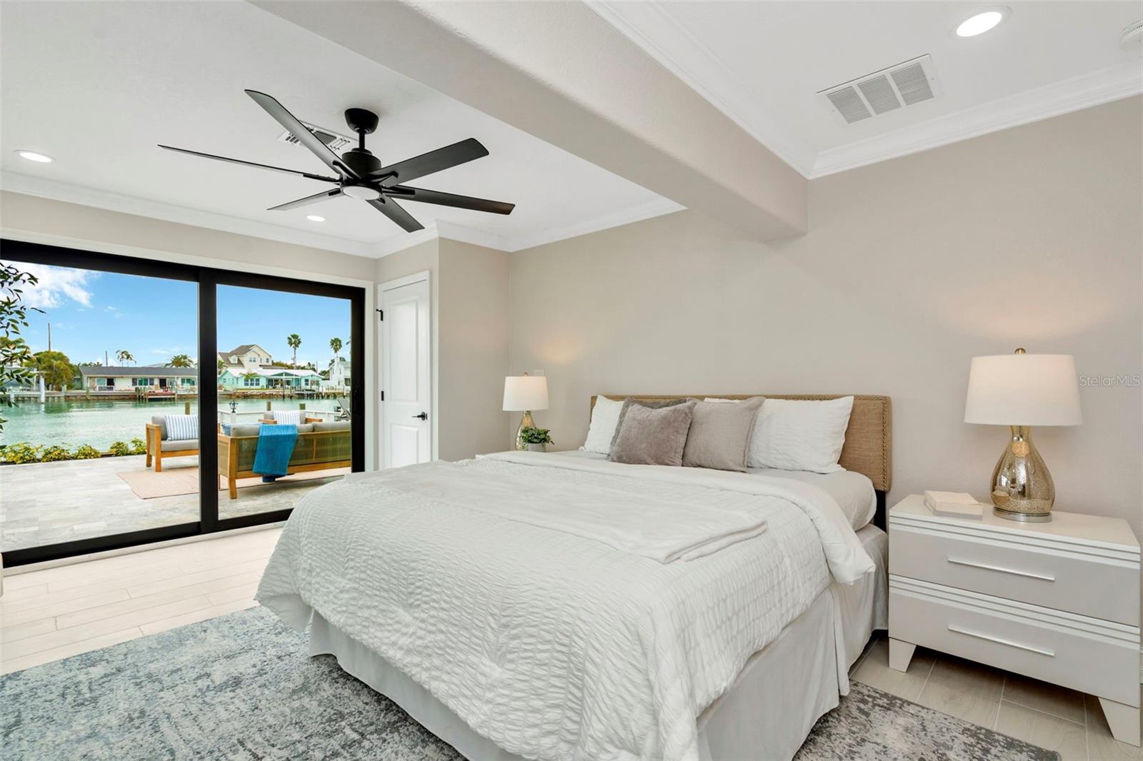 CAPRI ISLE - Residential