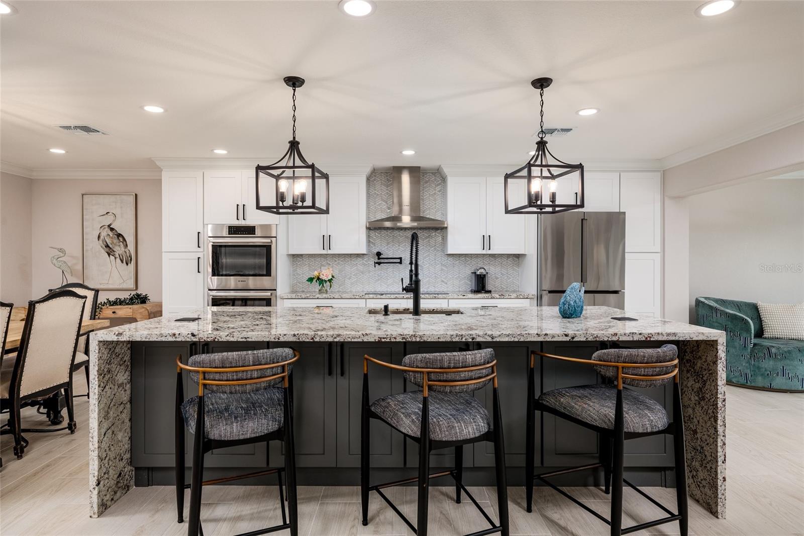 CAPRI ISLE - Residential