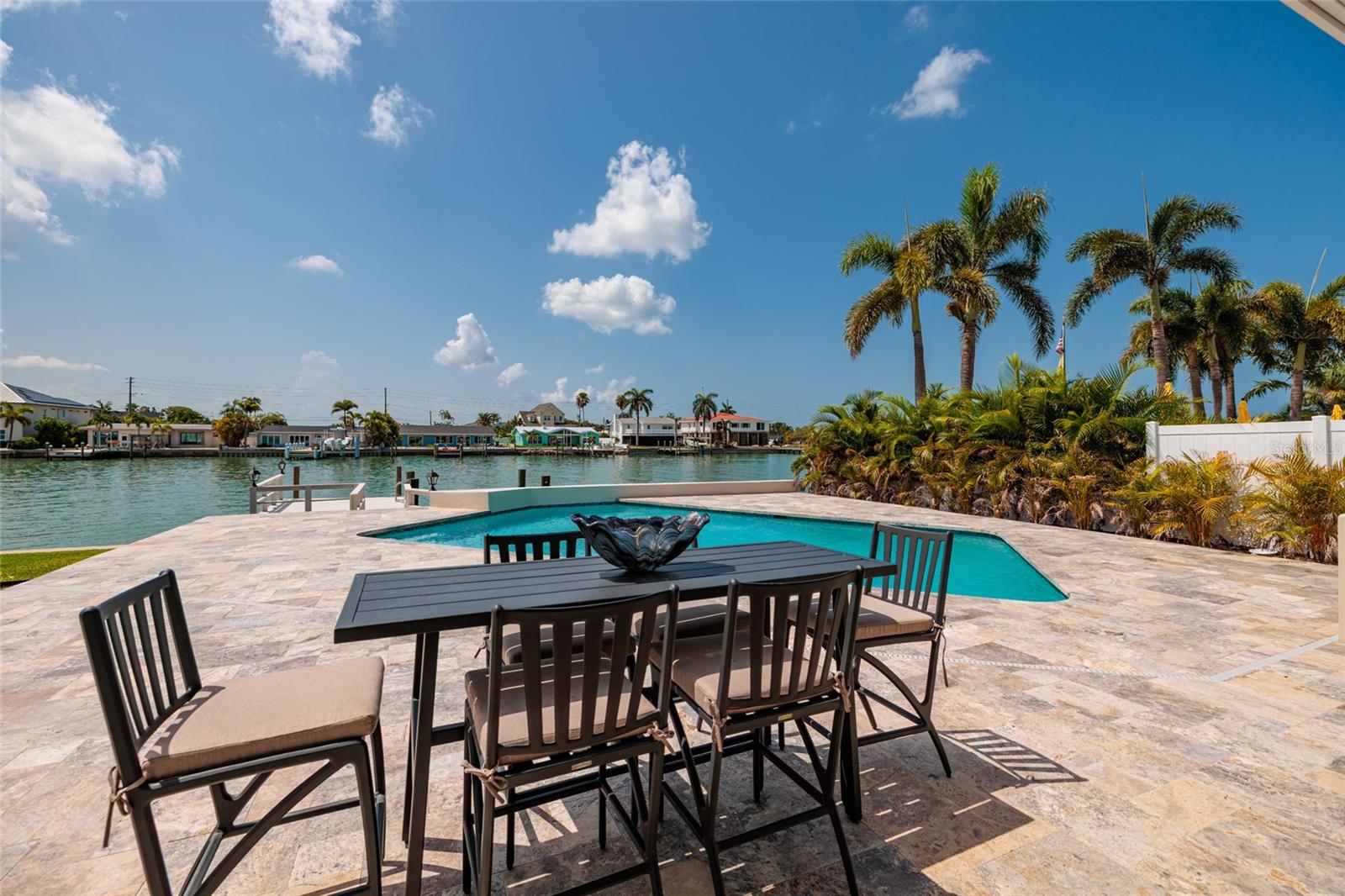 CAPRI ISLE - Residential