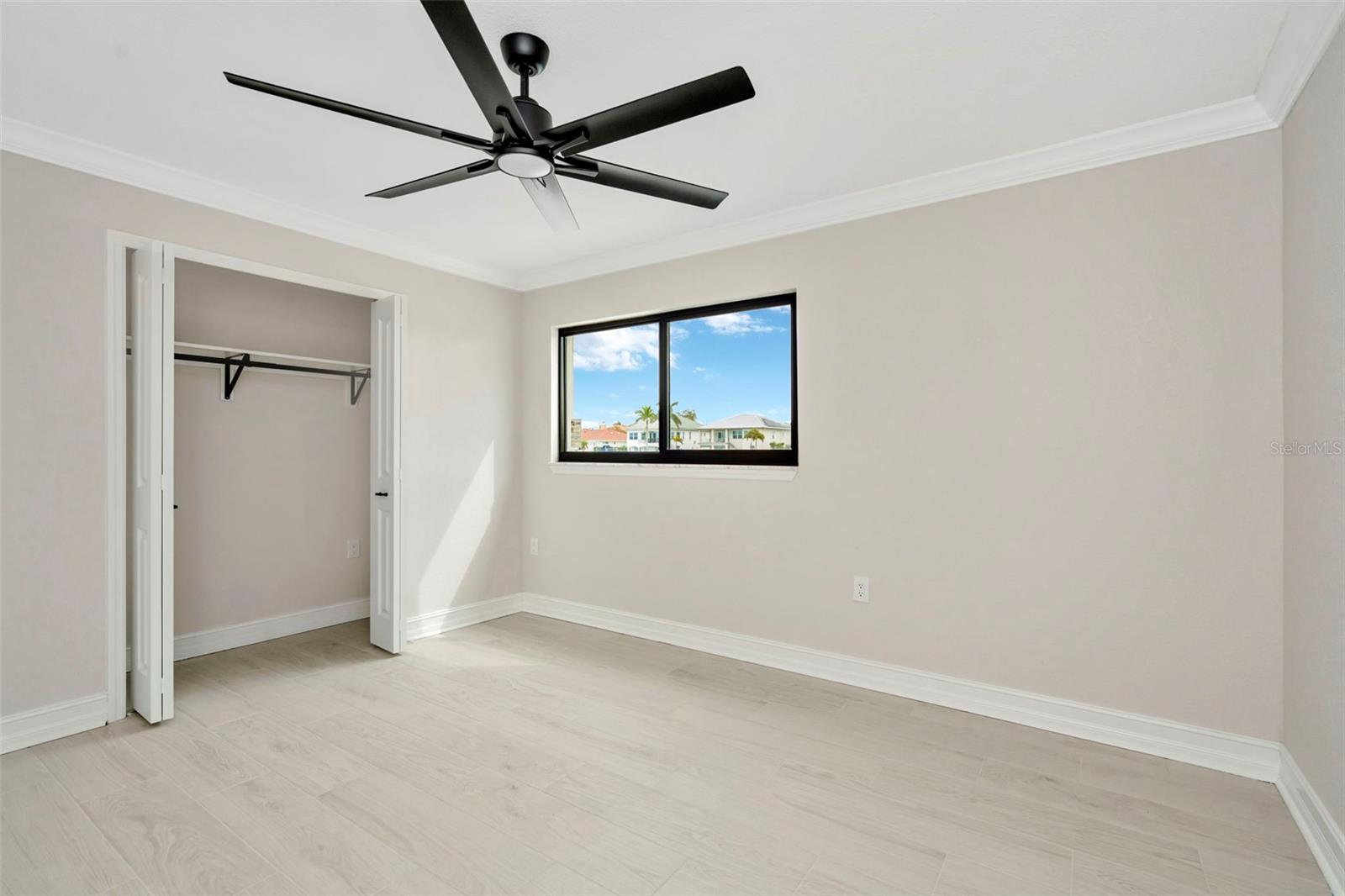 CAPRI ISLE - Residential