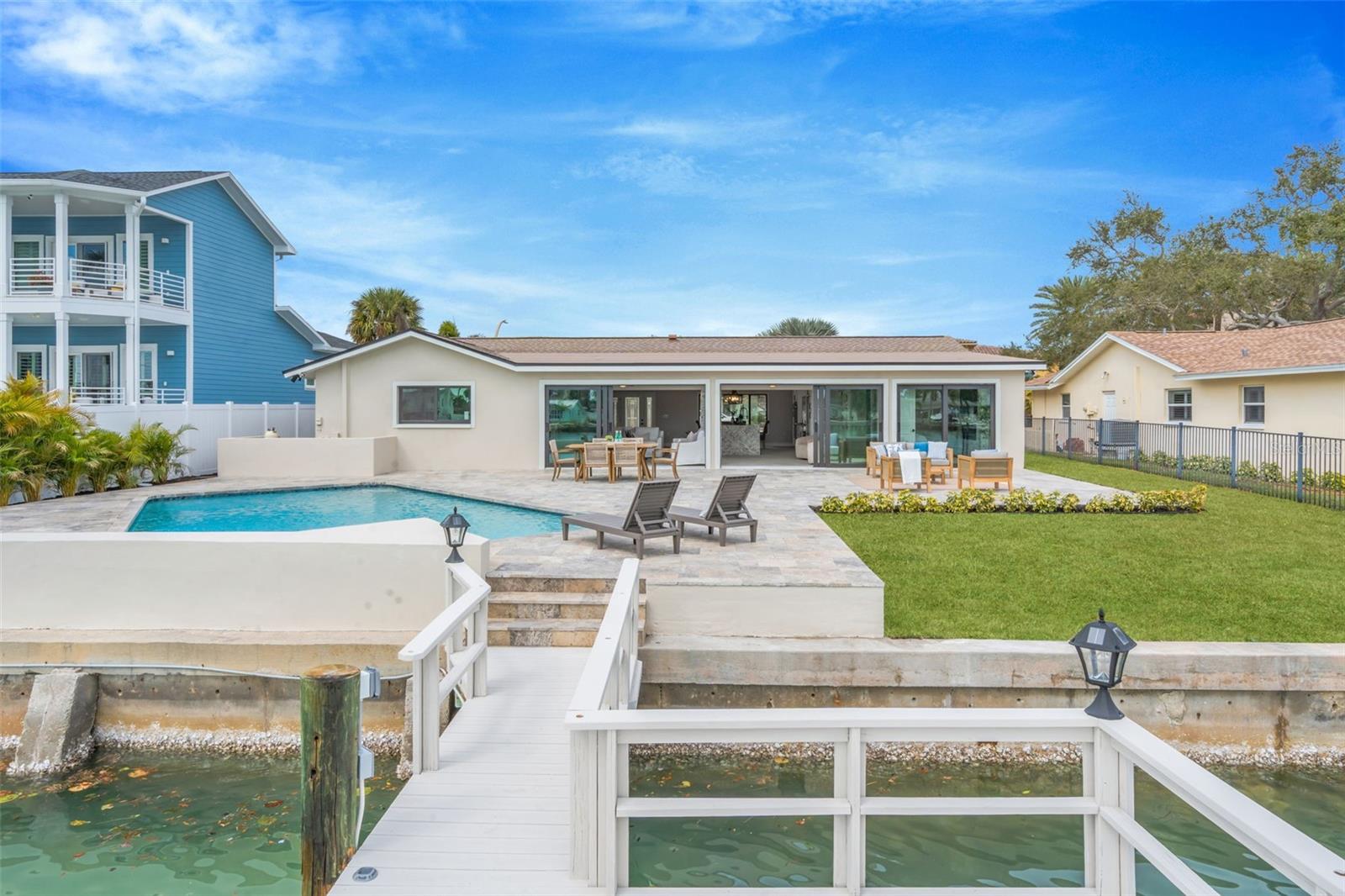 CAPRI ISLE - Residential