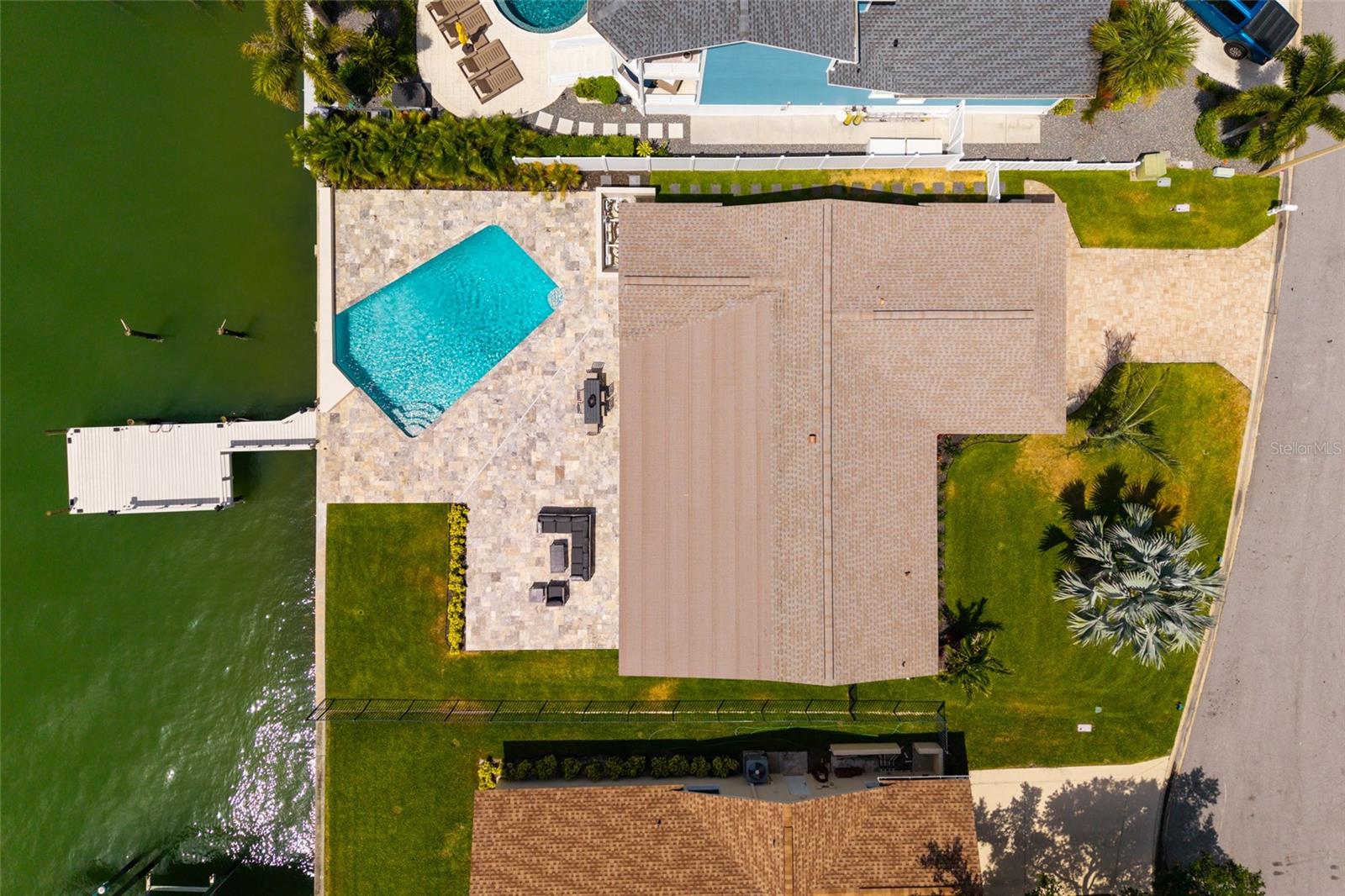 CAPRI ISLE - Residential