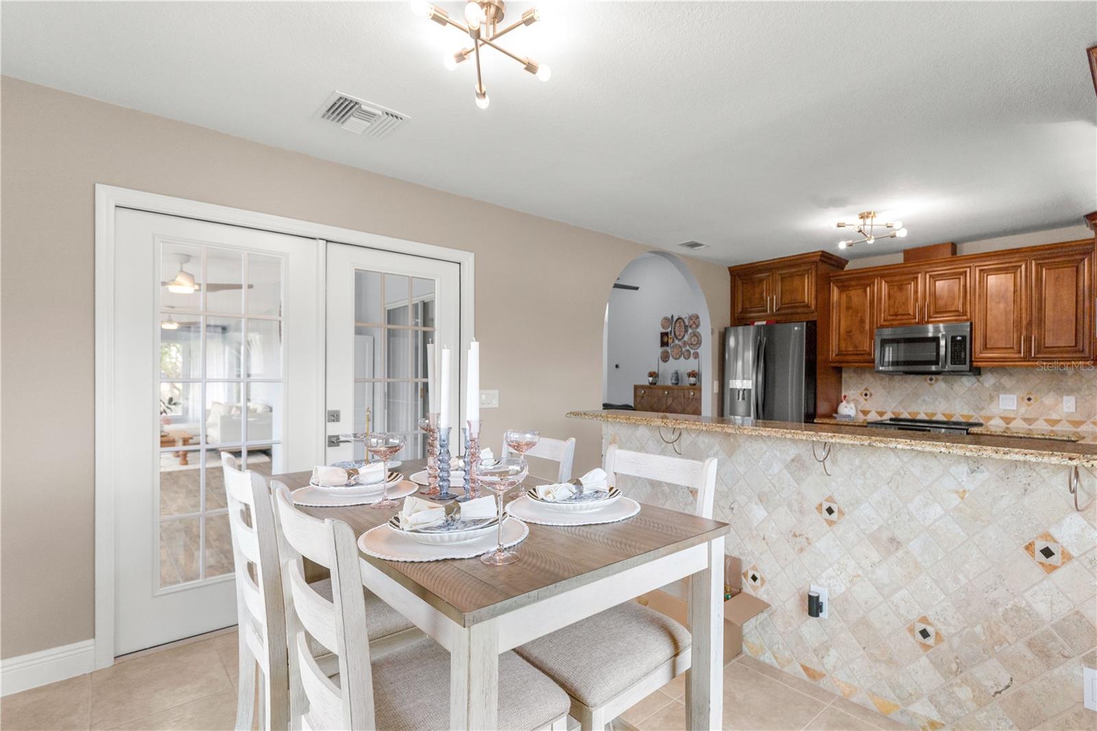 FAIRWAYS AT ROLLING HILLS FIRST ADD - Residential