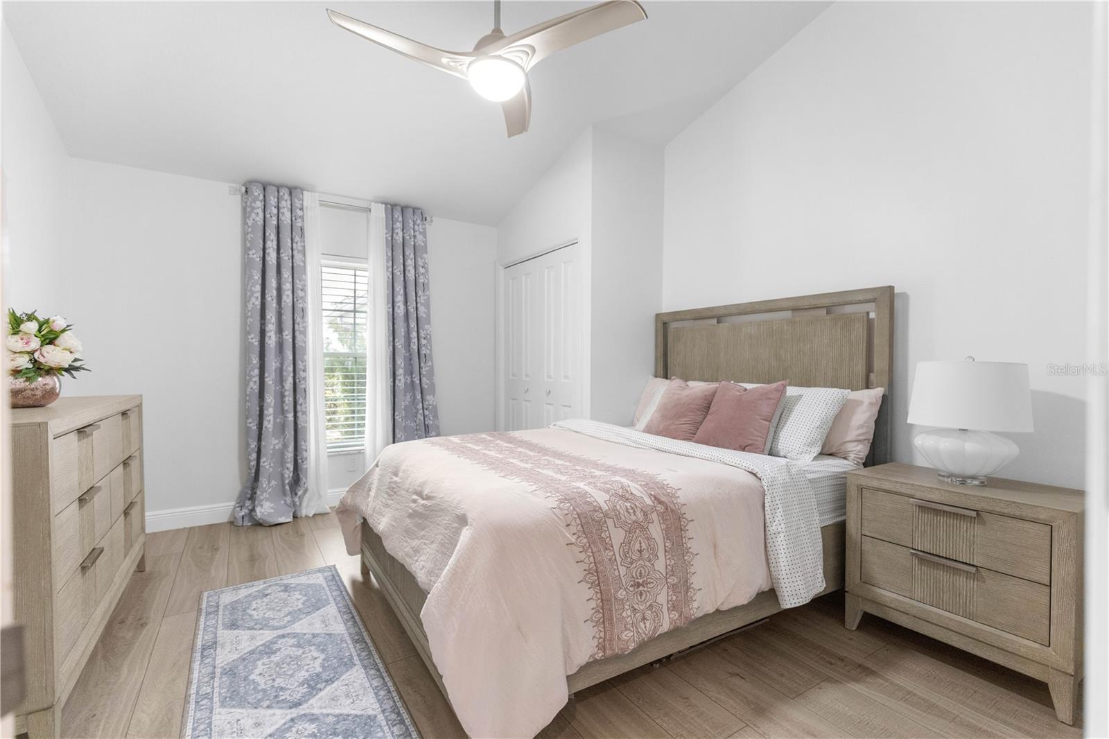FAIRWAYS AT ROLLING HILLS FIRST ADD - Residential