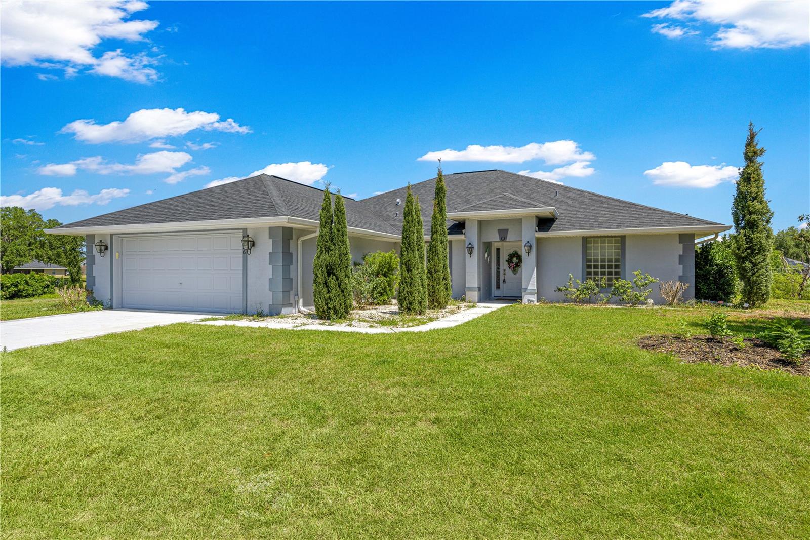 FAIRWAYS AT ROLLING HILLS FIRST ADD - Residential