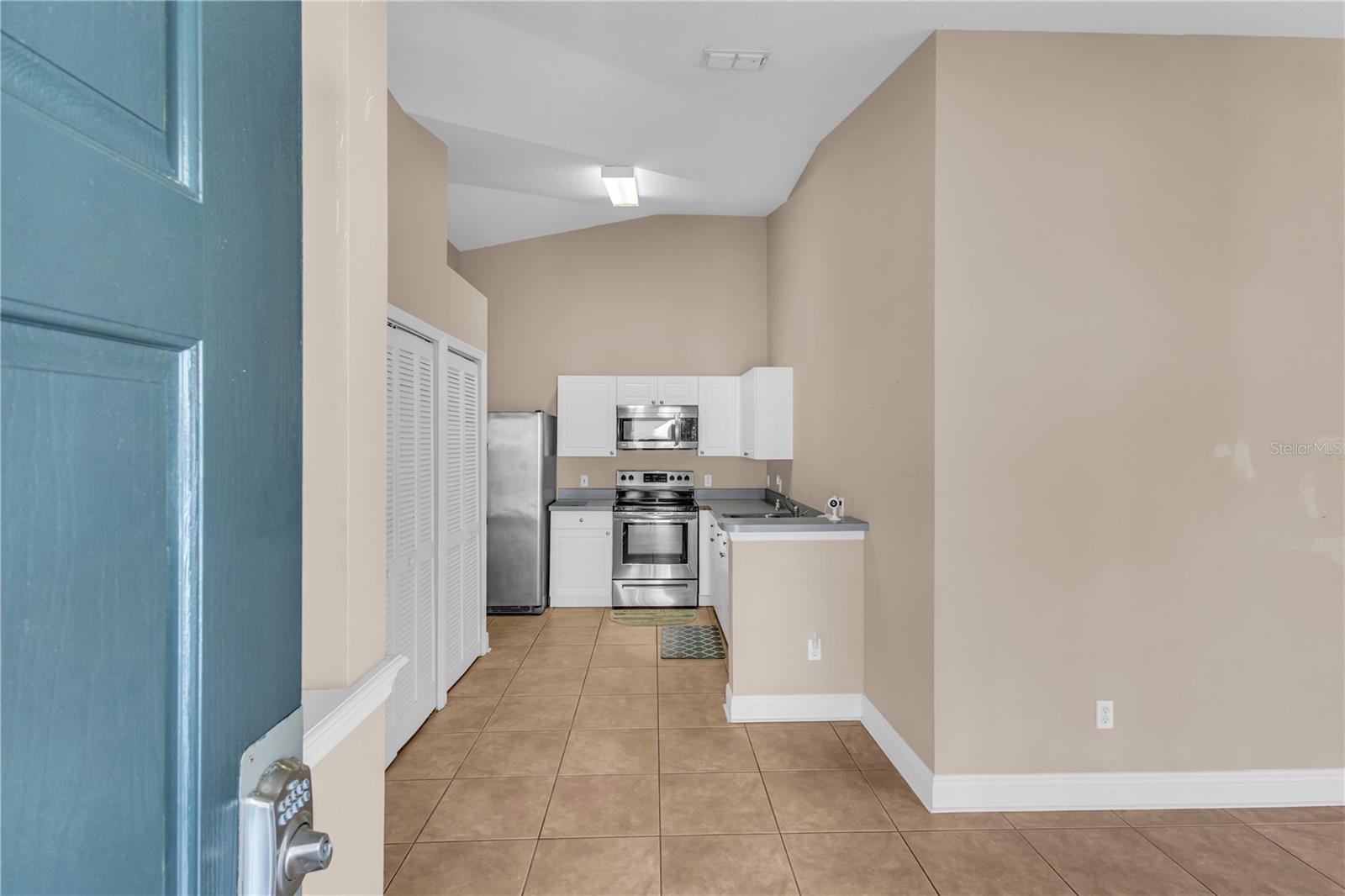 GRAND PALMS CONDO 4 PH 1 - Residential