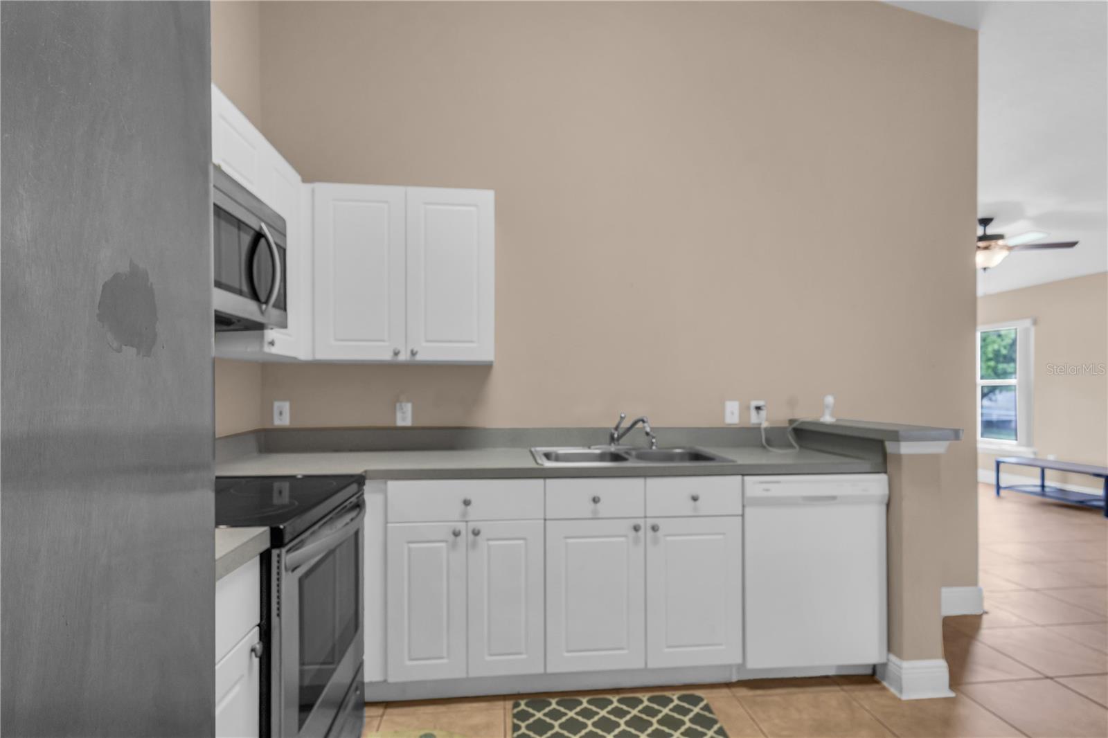 GRAND PALMS CONDO 4 PH 1 - Residential