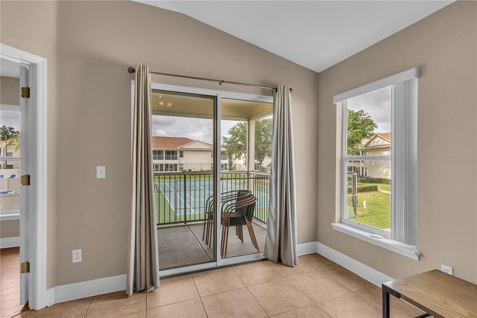 GRAND PALMS CONDO 4 PH 1 - Residential