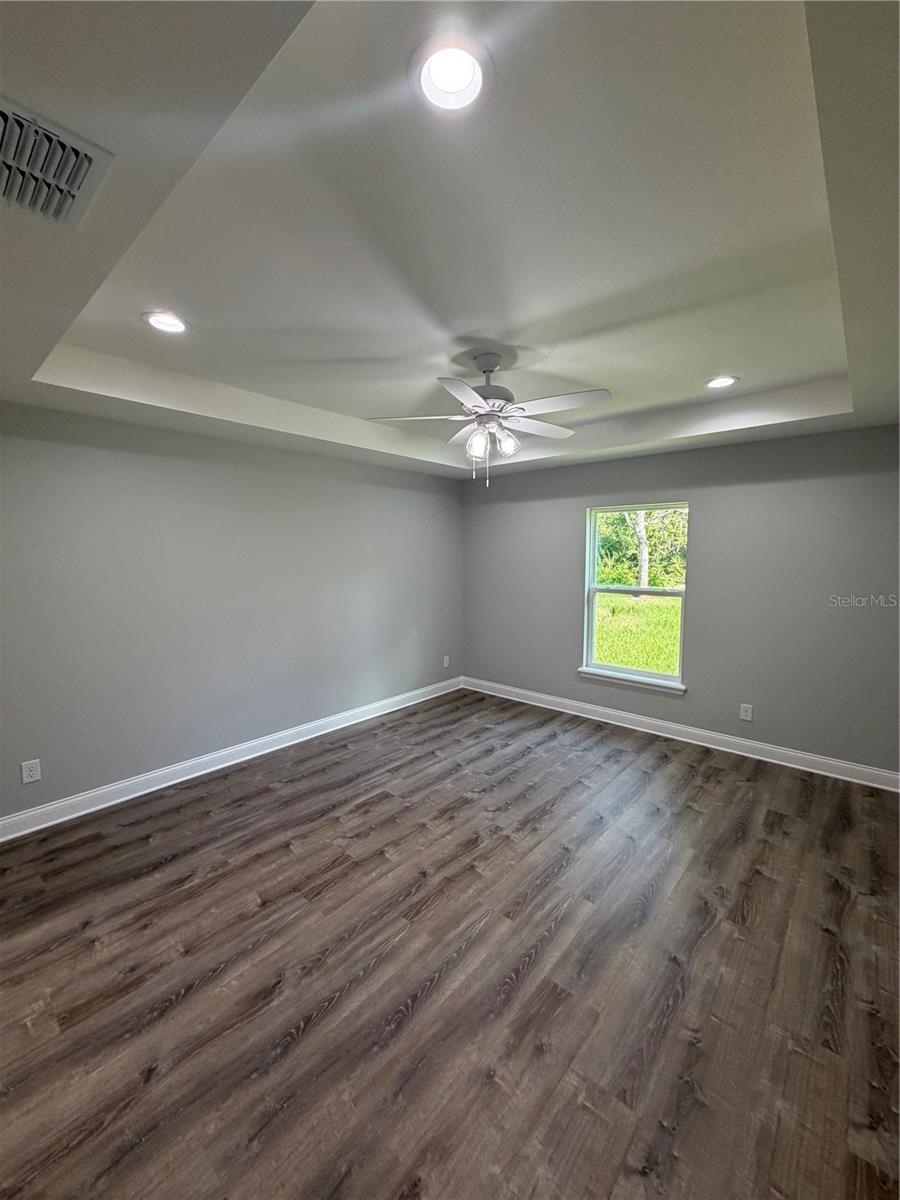 WALK-IN-WATER LAKE ESTATES - Residential