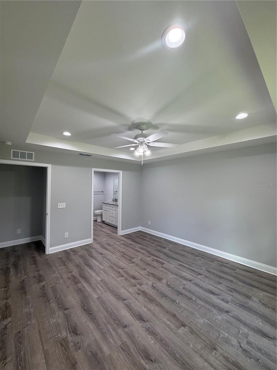 WALK-IN-WATER LAKE ESTATES - Residential