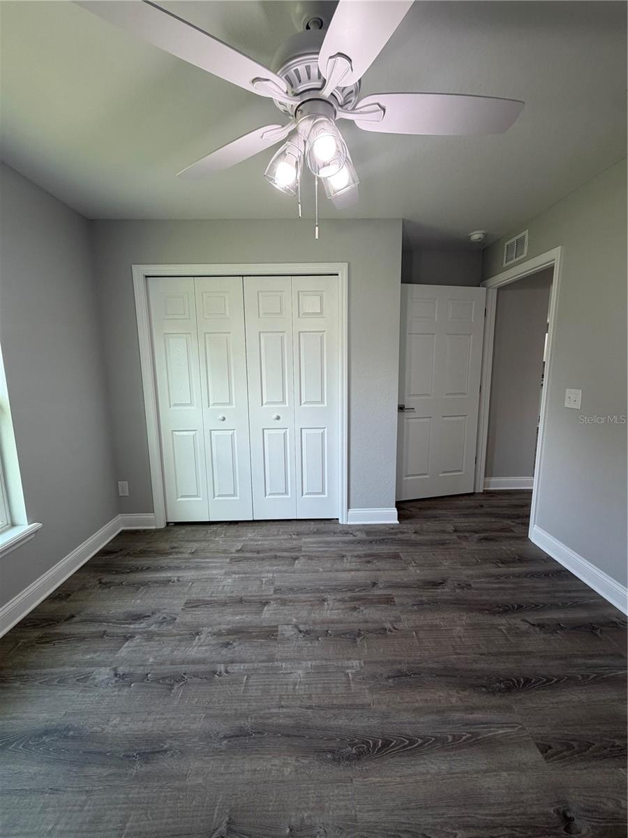 WALK-IN-WATER LAKE ESTATES - Residential