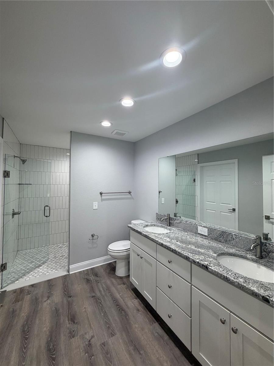 WALK-IN-WATER LAKE ESTATES - Residential