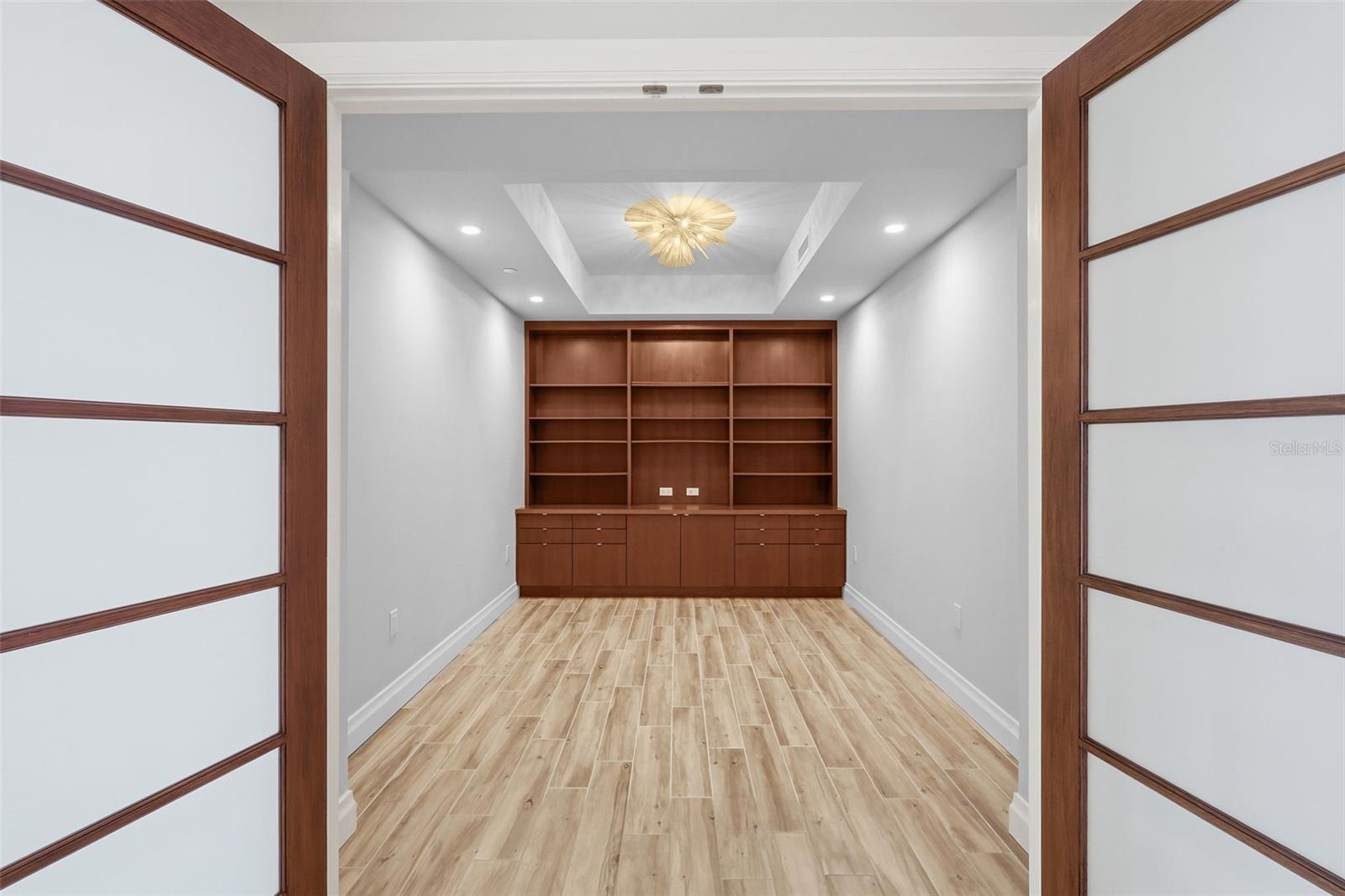 SUNSET POINTE AT COLLANY KEY II CONDO - Residential